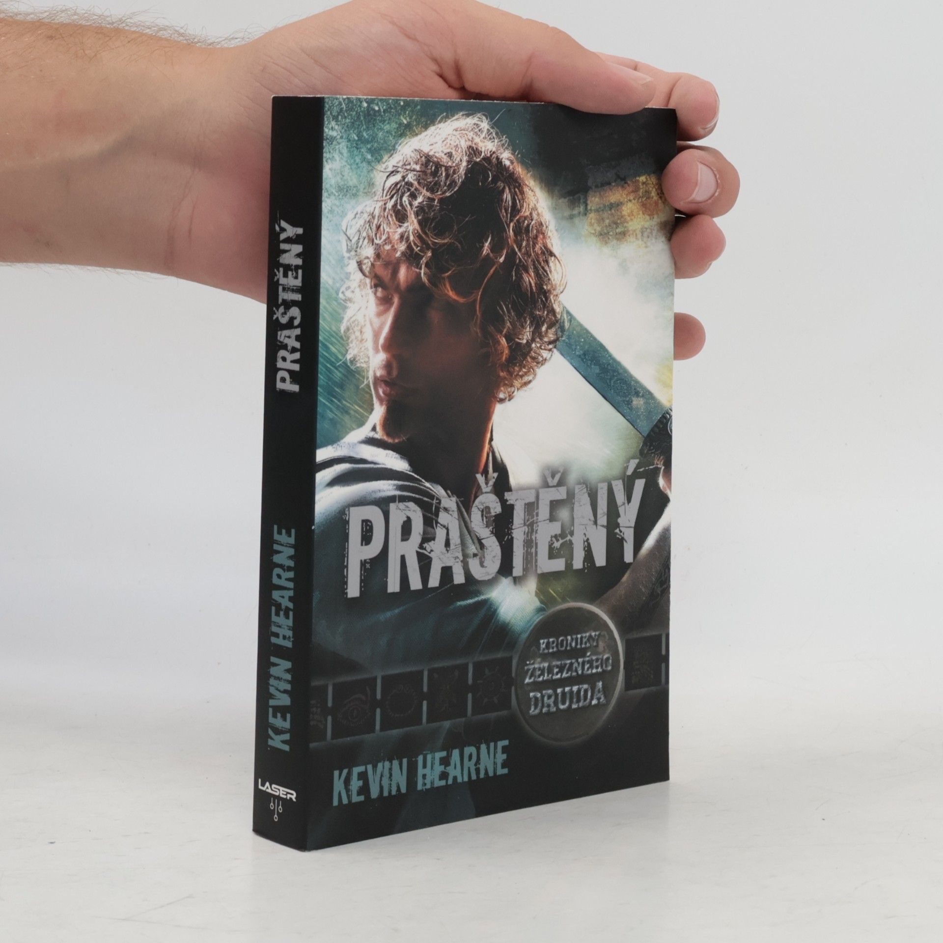 Kevin Hearne Praštěný