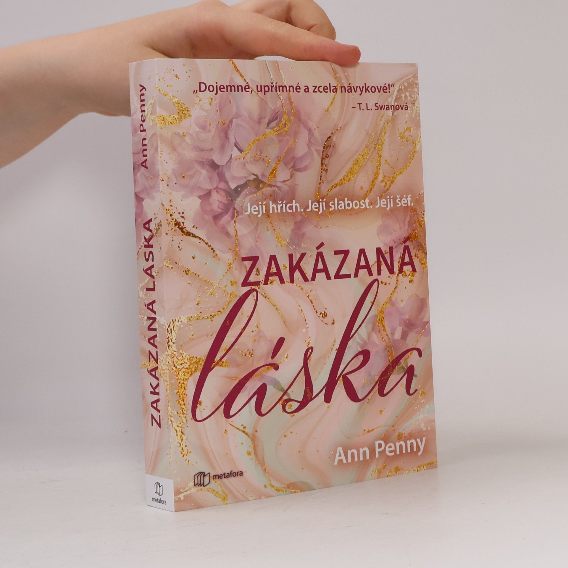 T. L. Swanová Zakázaná láska