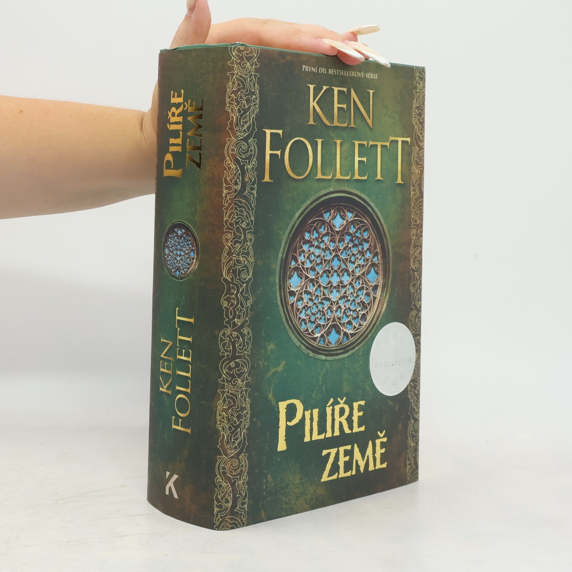 Ken Follett Pilíře země