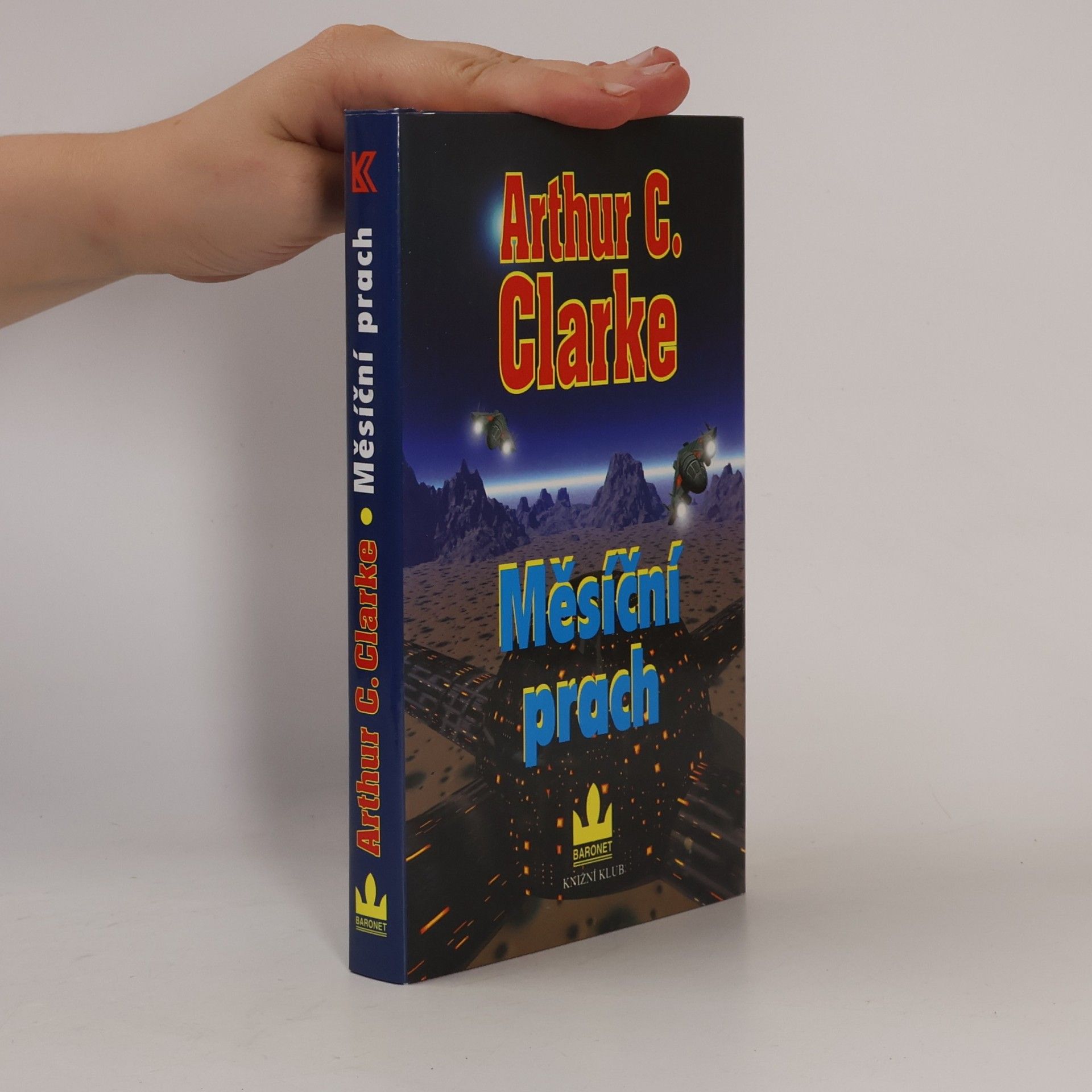 Arthur Charles Clarke Měsíční prach