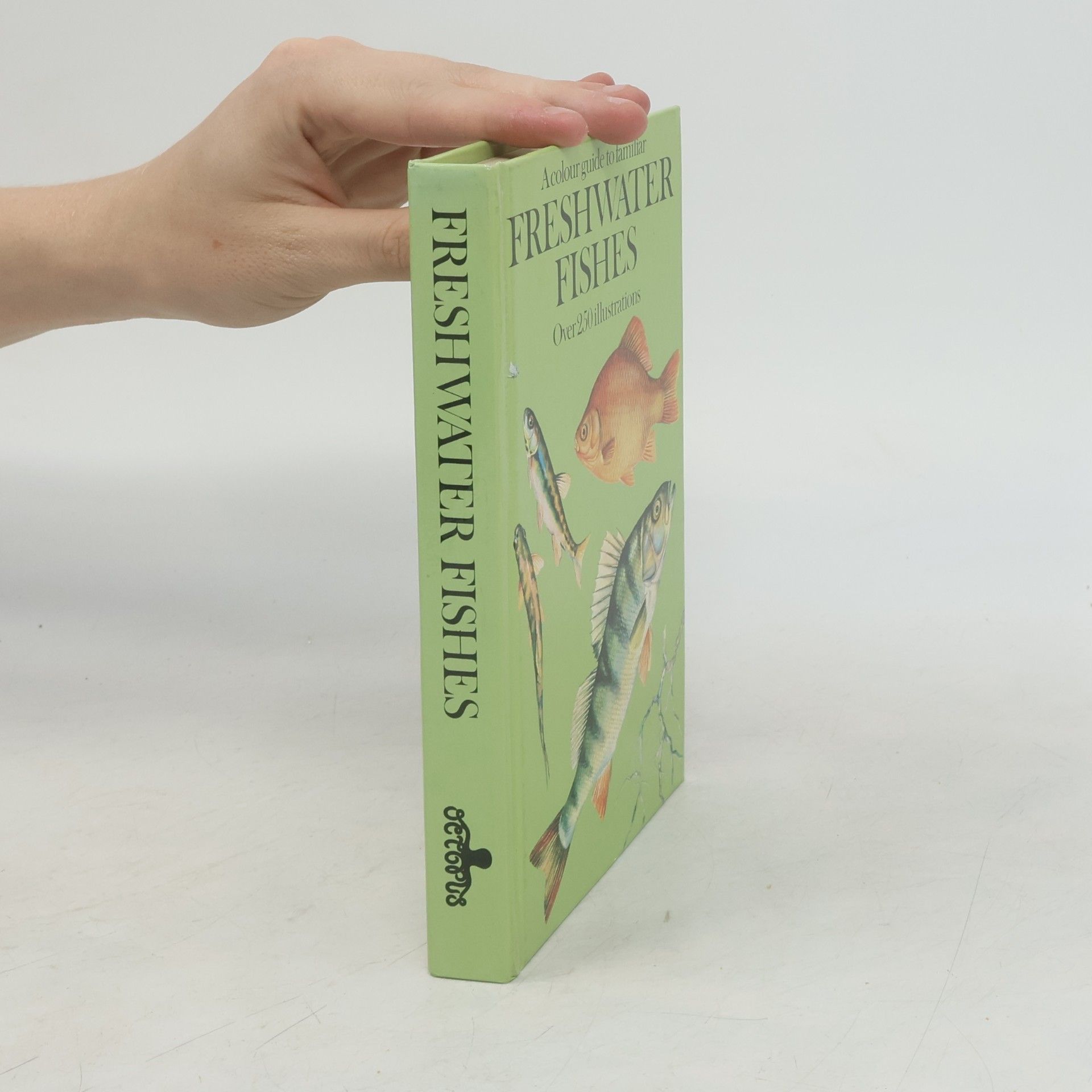 Auteurscollectief A colour guide to familiar Freshwater Fishes