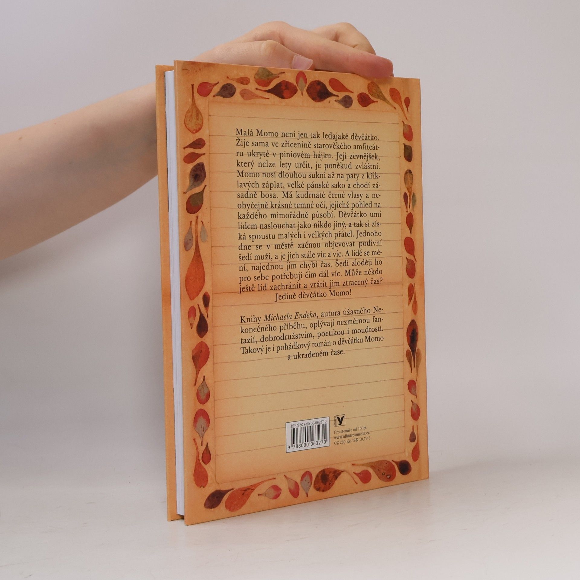 Michael Ende Děvčátko Momo a ukradený čas