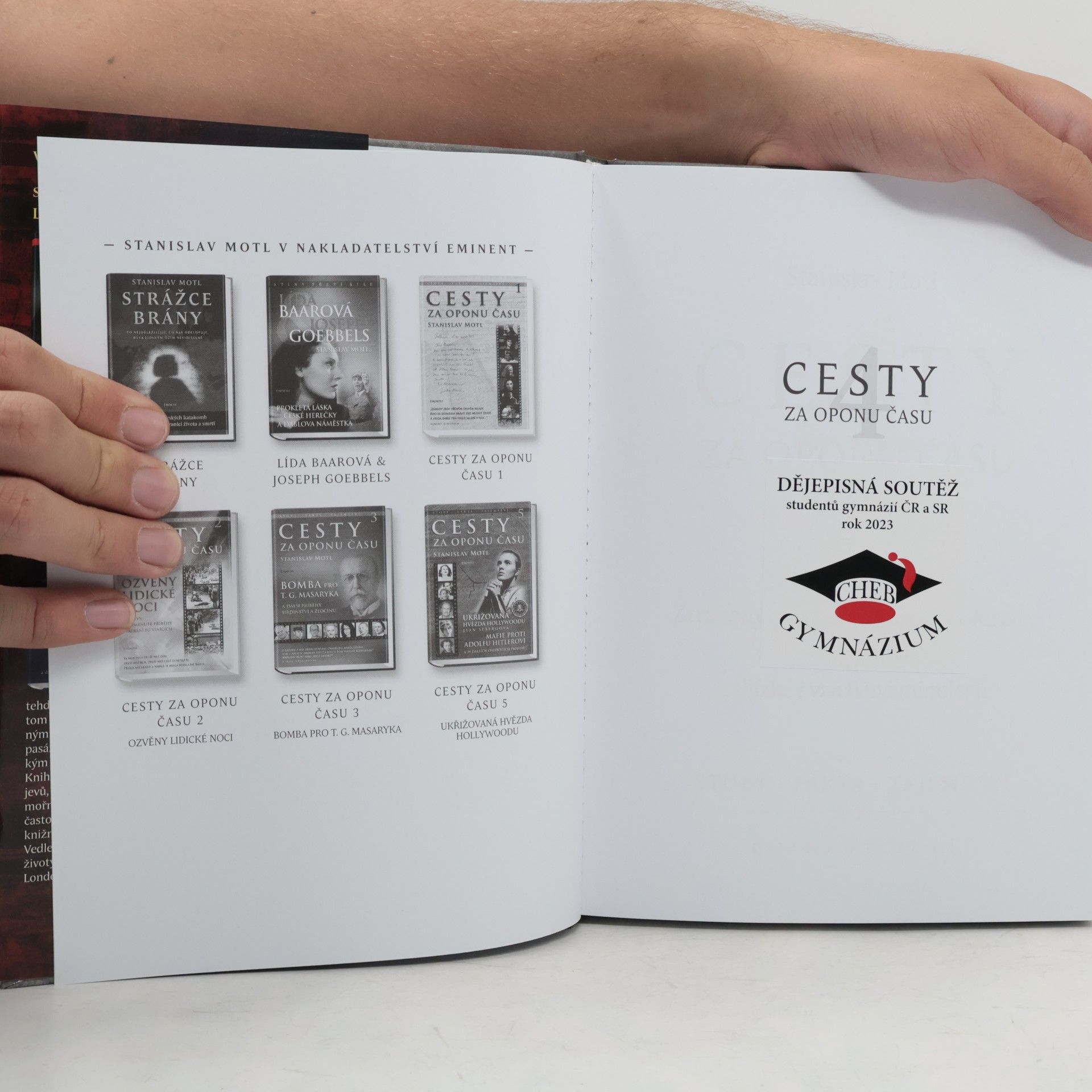 Stanislav Motl Cesty za oponu času. 4