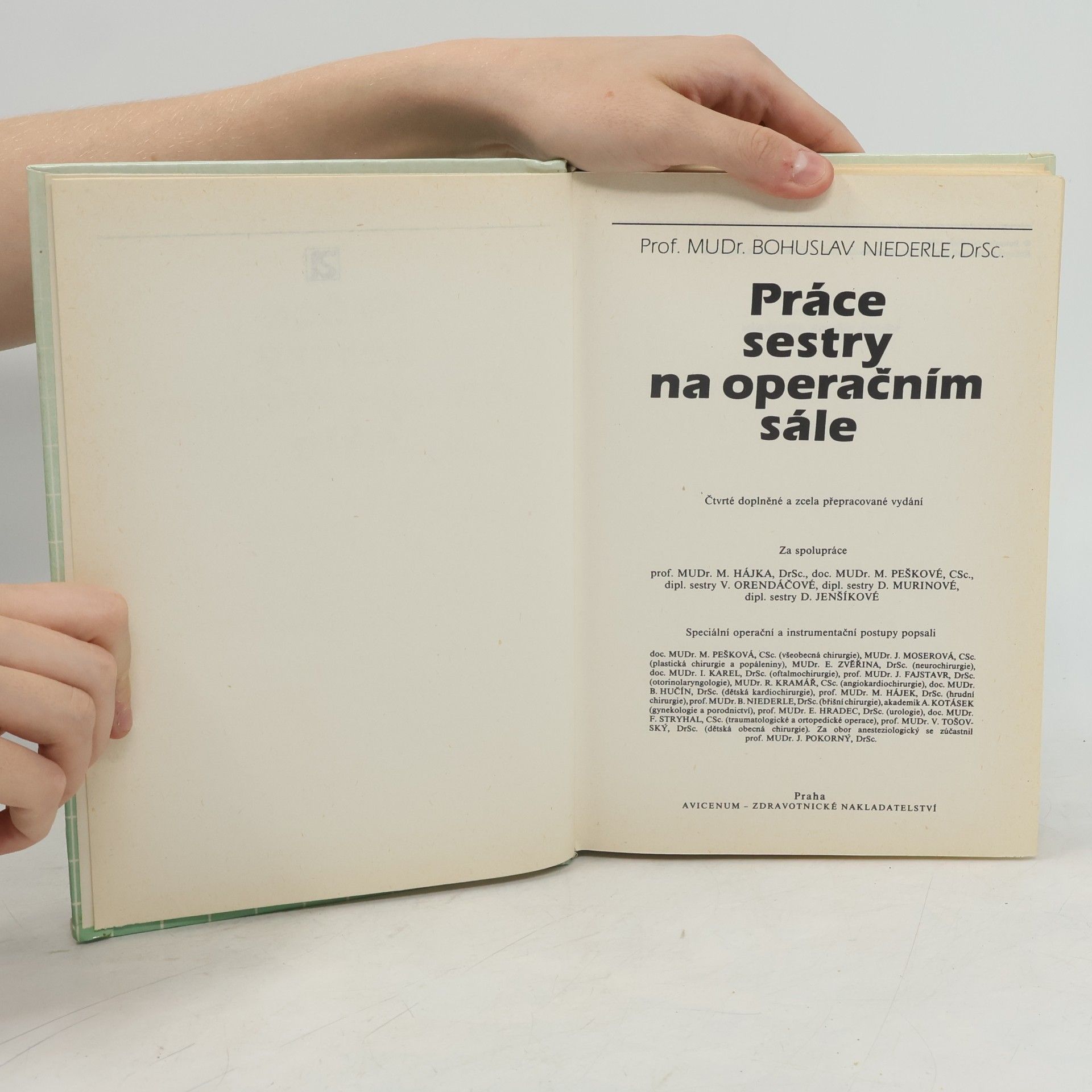 Bohuslav Niederle Práce sestry na operačním sále