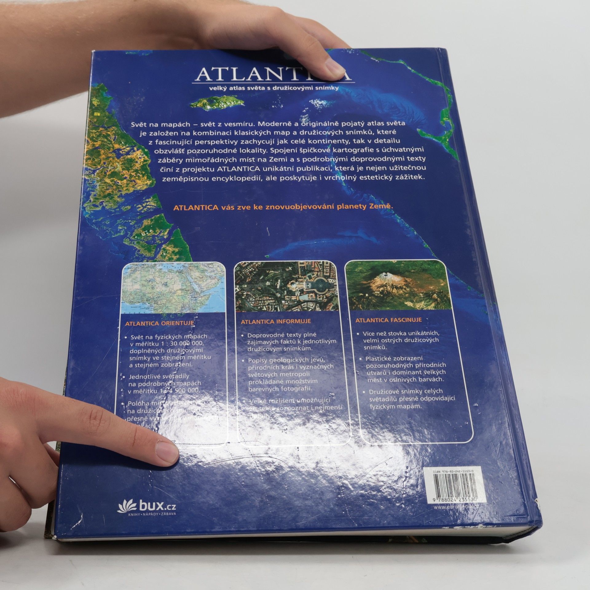 Irmgard Sigg Atlantica: Velký atlas světa s družicovými snímky