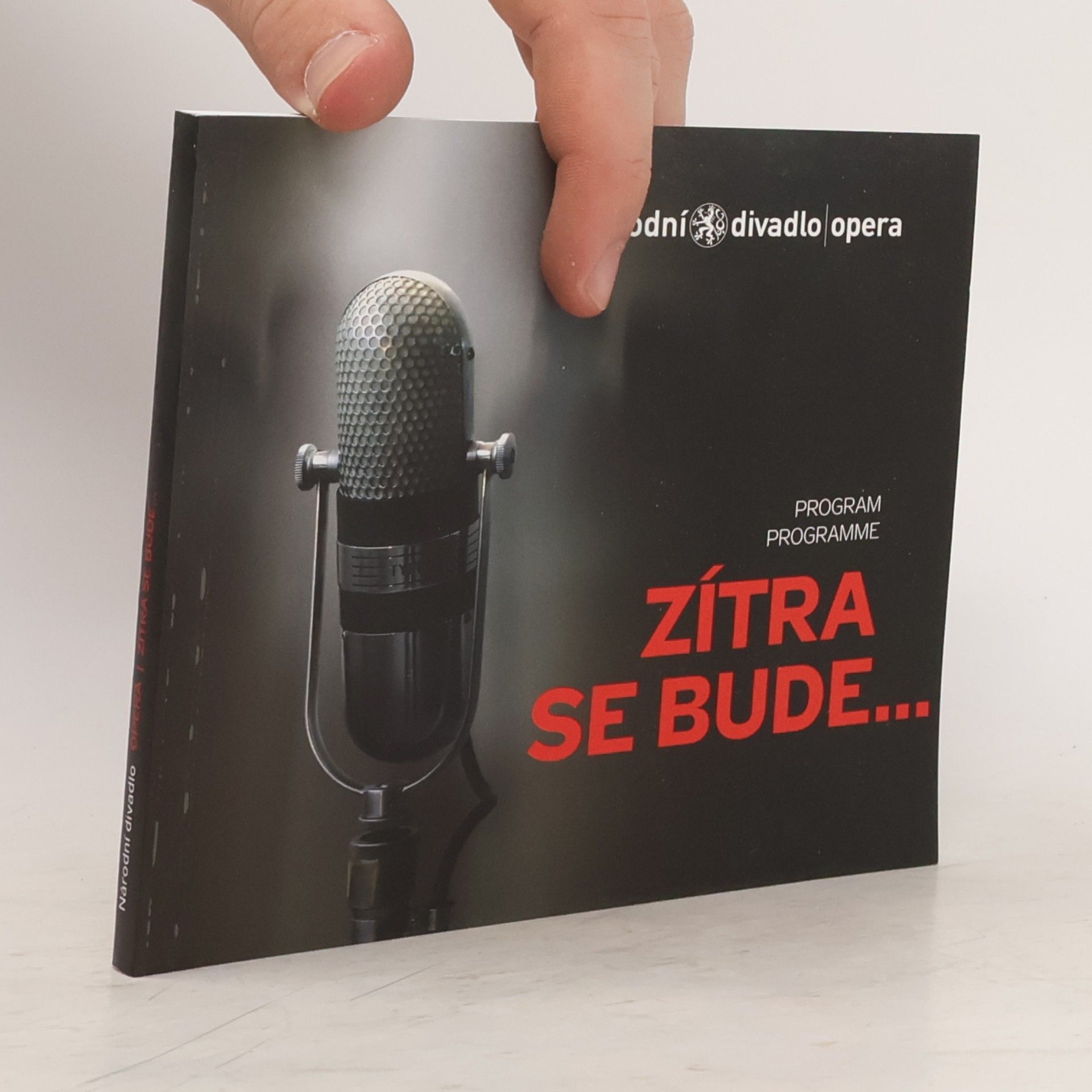 Jiří Nekvasil Zítra se bude... : Hudební příběh o procesu s Miladou Horákovou na dobové texty