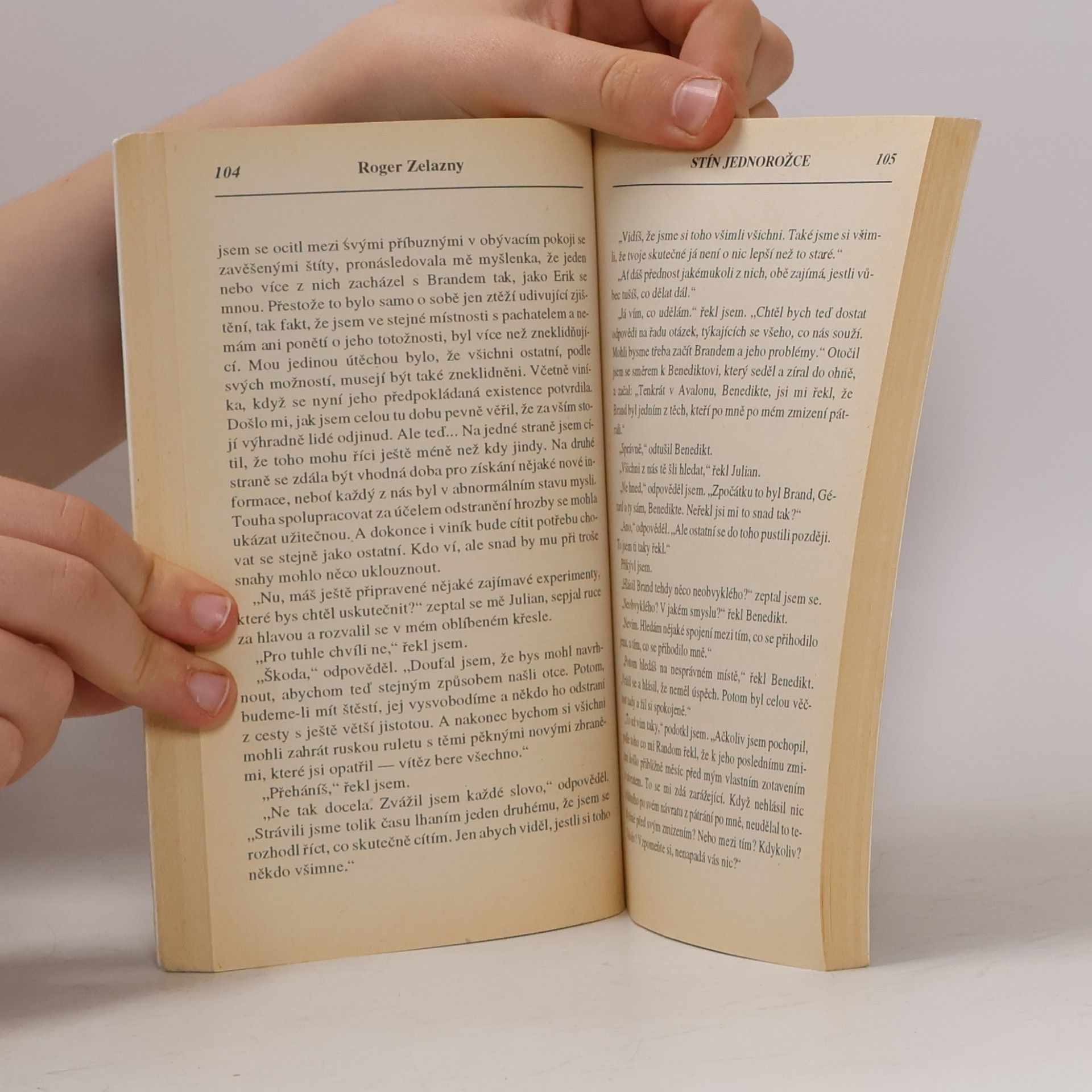 Roger Zelazny Tajemný Amber 2. Stín jednorožce