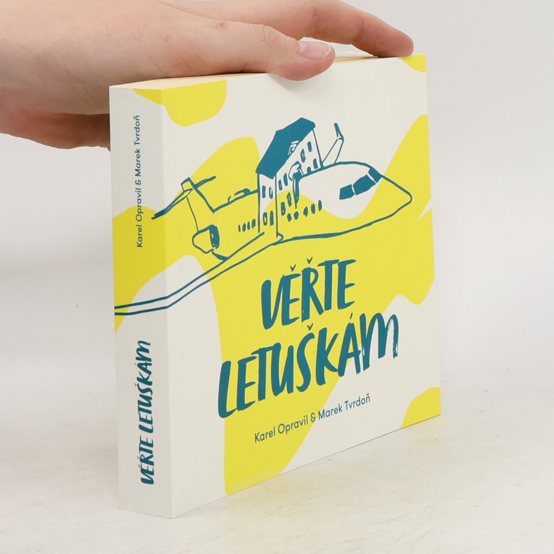 Marek Tvrdoň Věřte letuškám