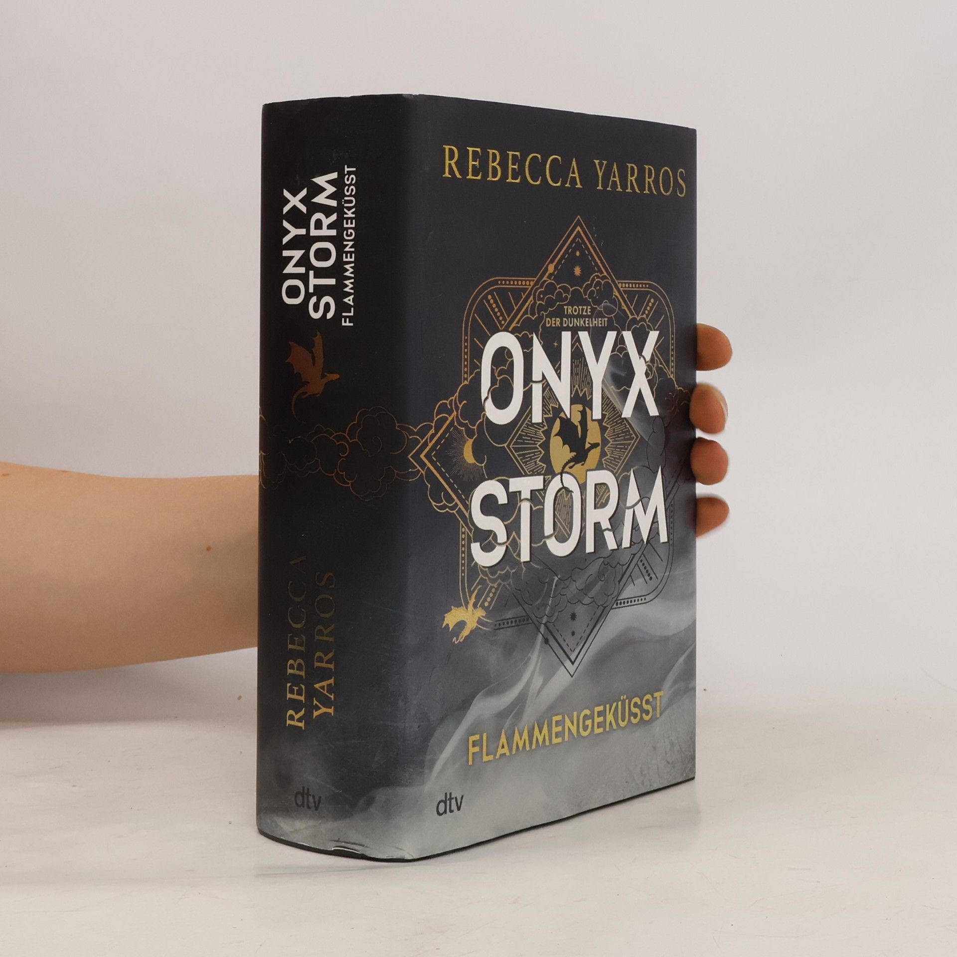 Rebecca Yarros Onyx Storm. Flammengeküsst