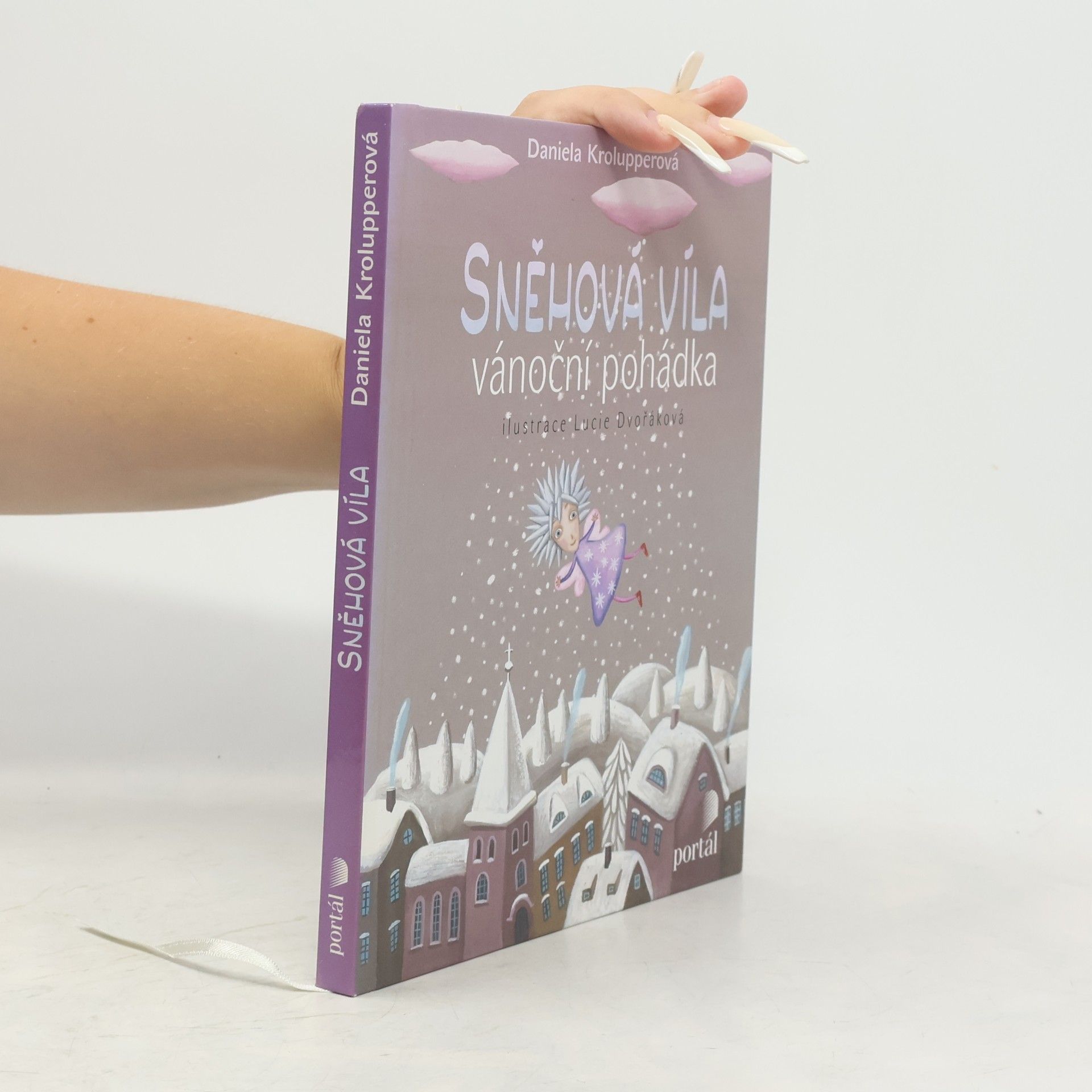 Sněhová víla. Vánoční pohádka