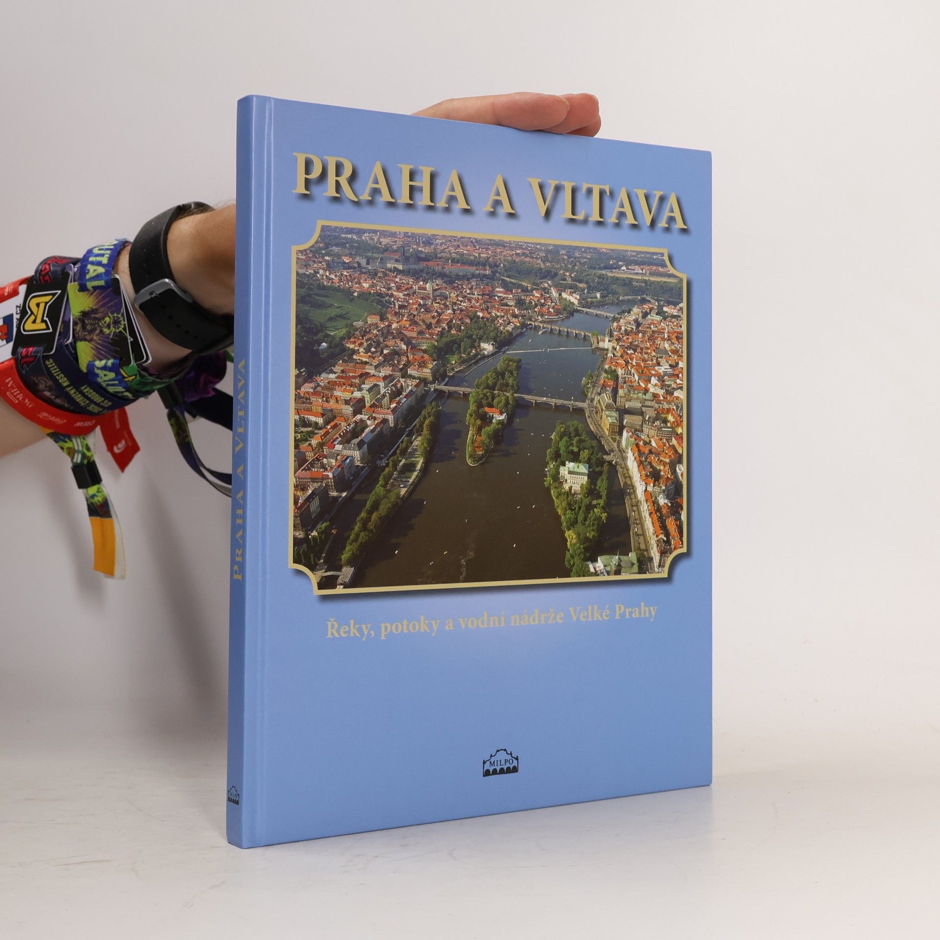 Pavel Augusta Praha a Vltava: Řeky, potoky a vodní nádrže Velké Prahy