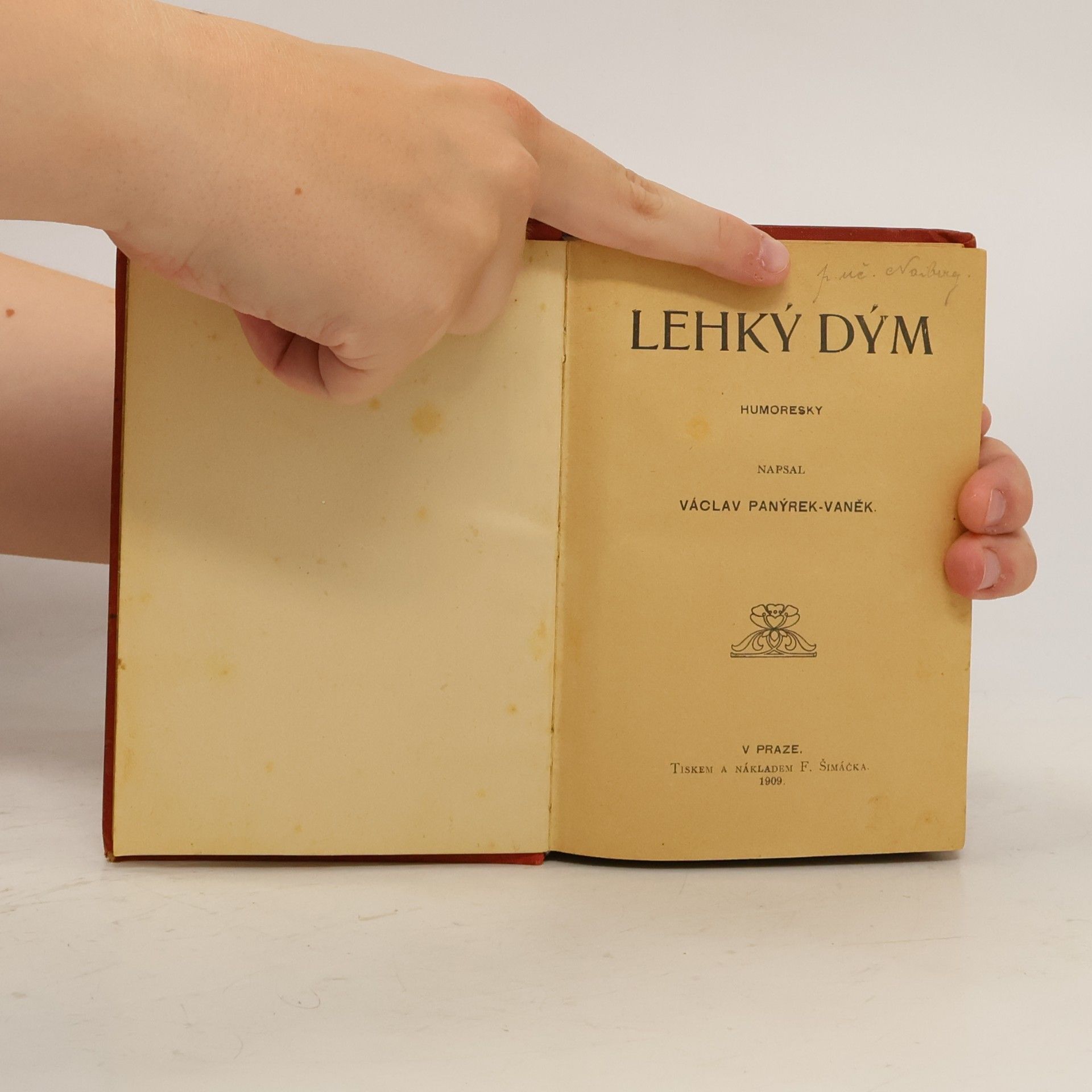 Václav Panýrek Lehký dým
