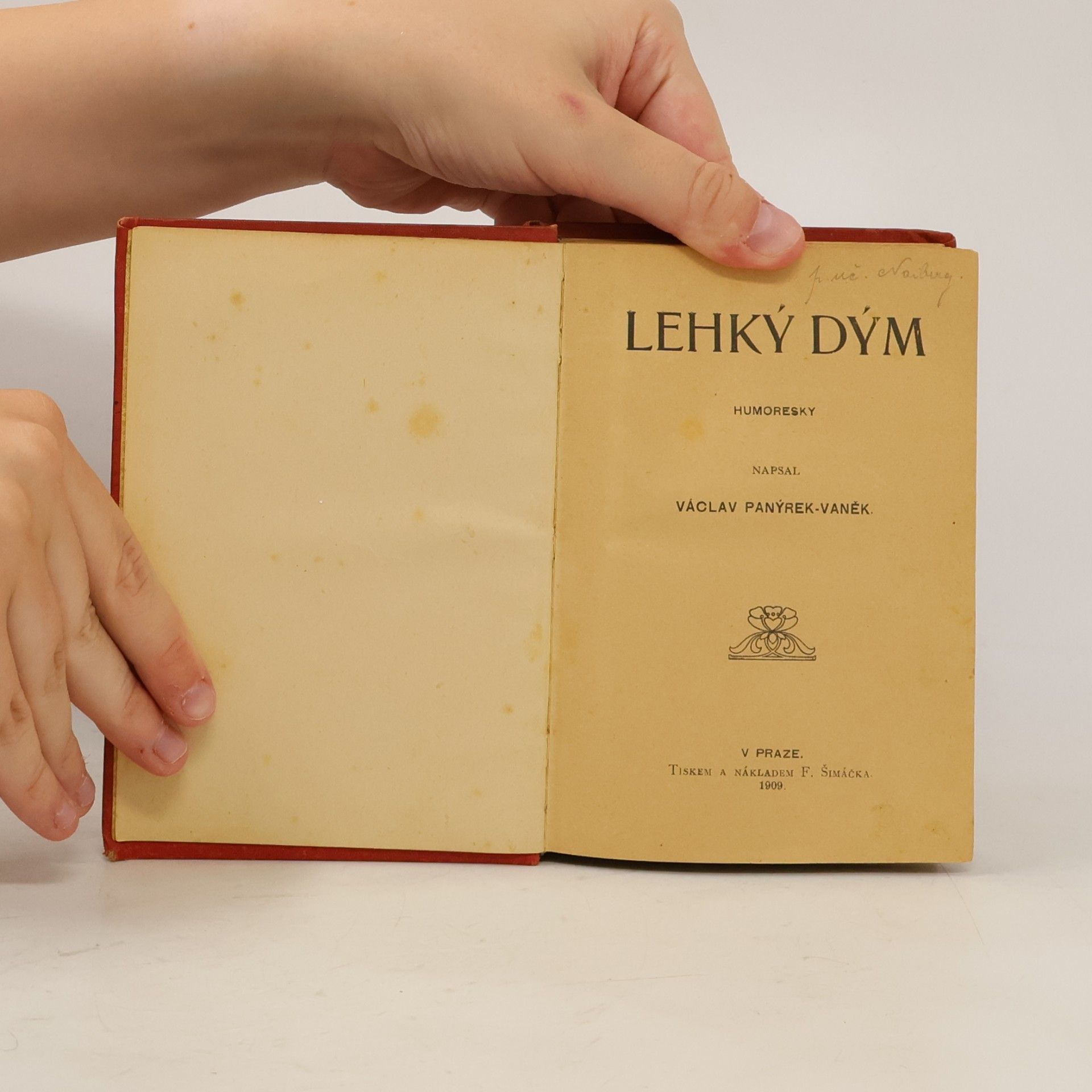 Václav Panýrek Lehký dým