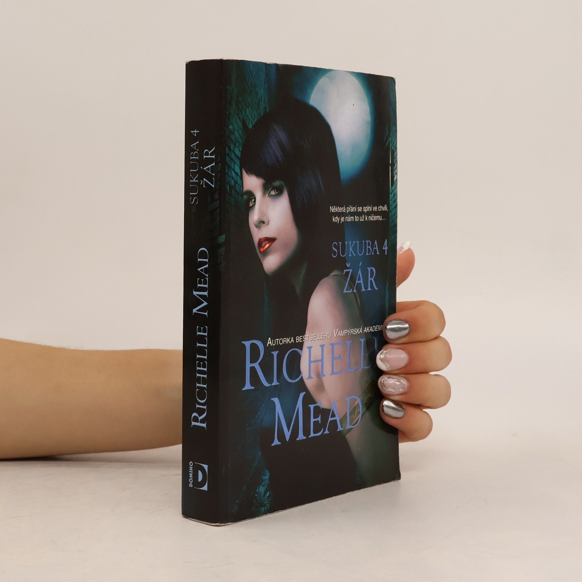 Richelle Mead Sukuba 4 - Žár