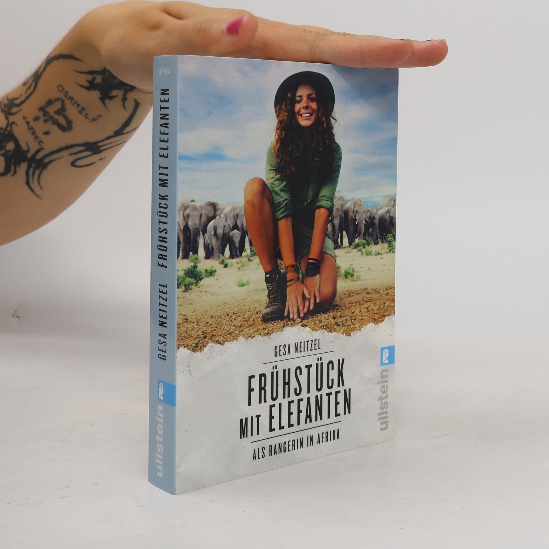 Gesa Neitzel Frühstück mit Elefanten