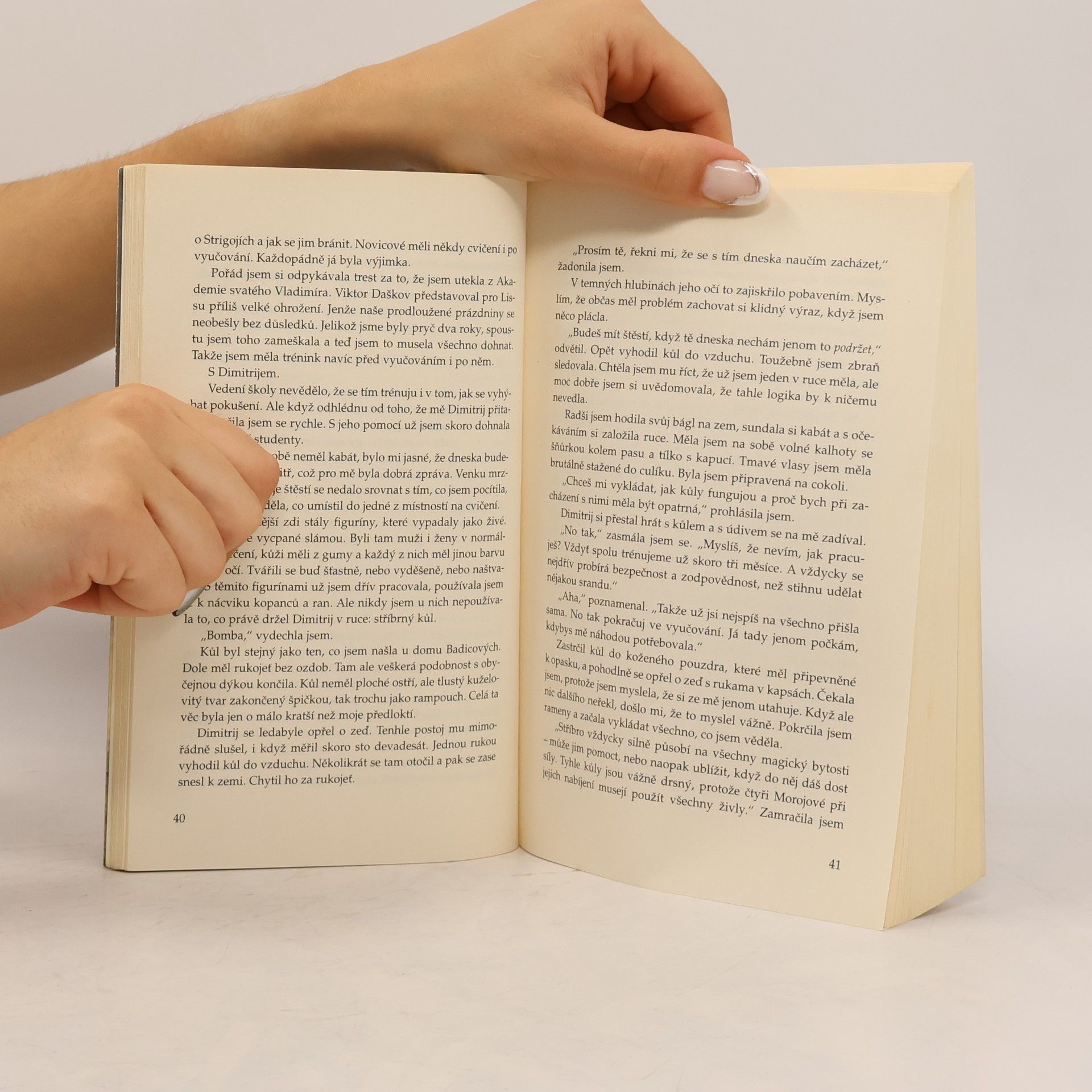 Richelle Mead Vampýrská akademie 2: Mrazivý polibek