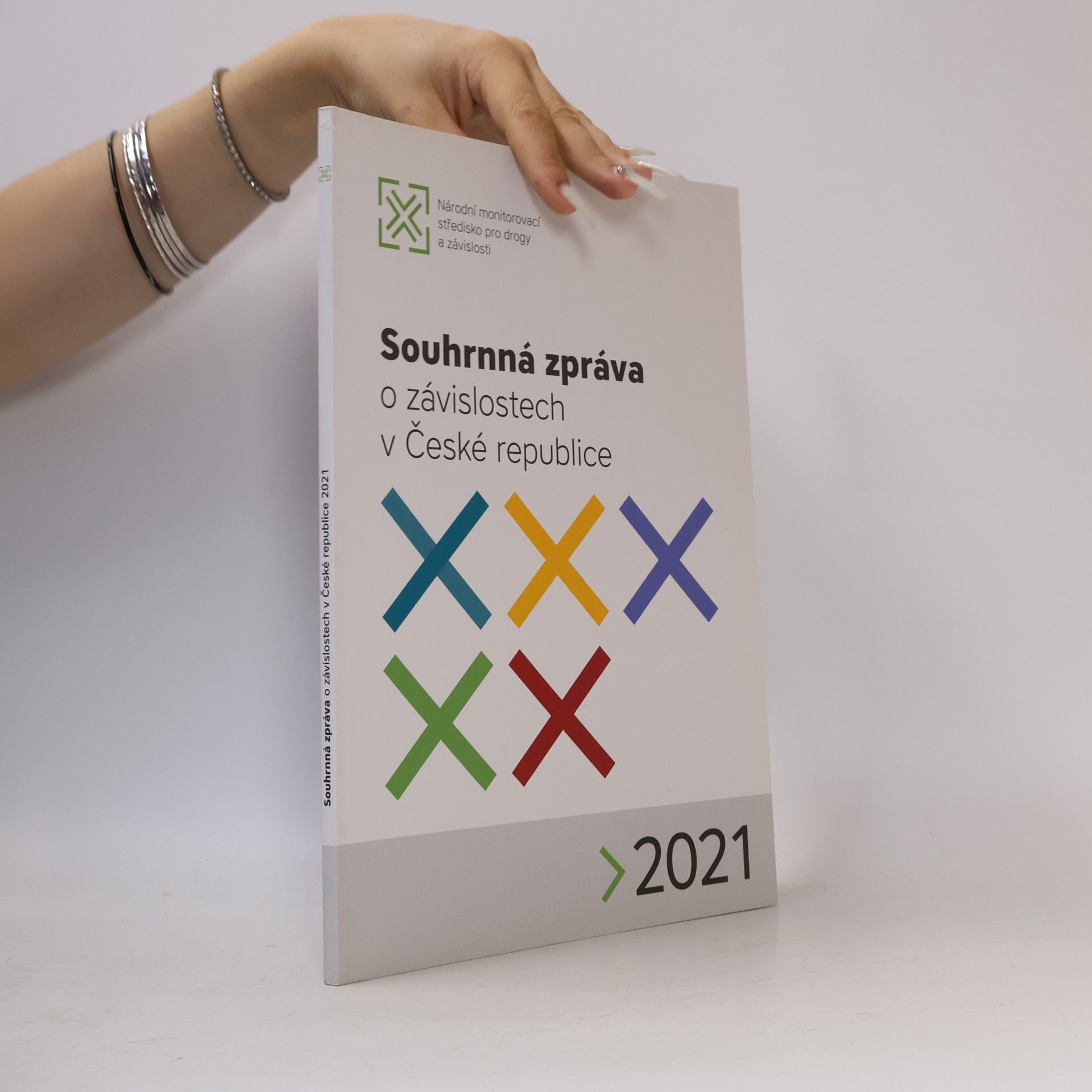 Souhrnná zpráva o závislostech v České republice 2021