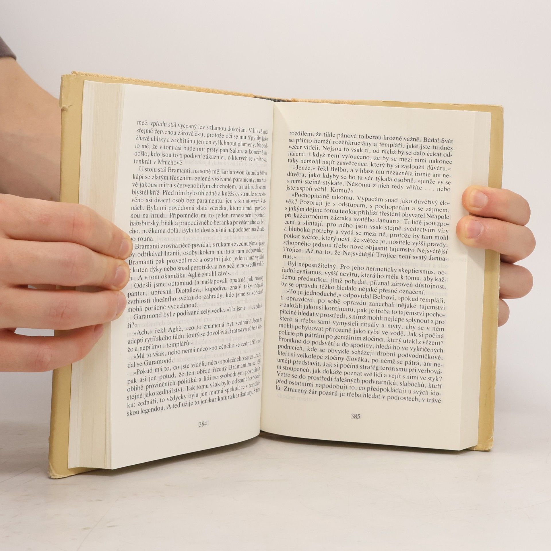 Umberto Eco Foucaltovo kyvadlo