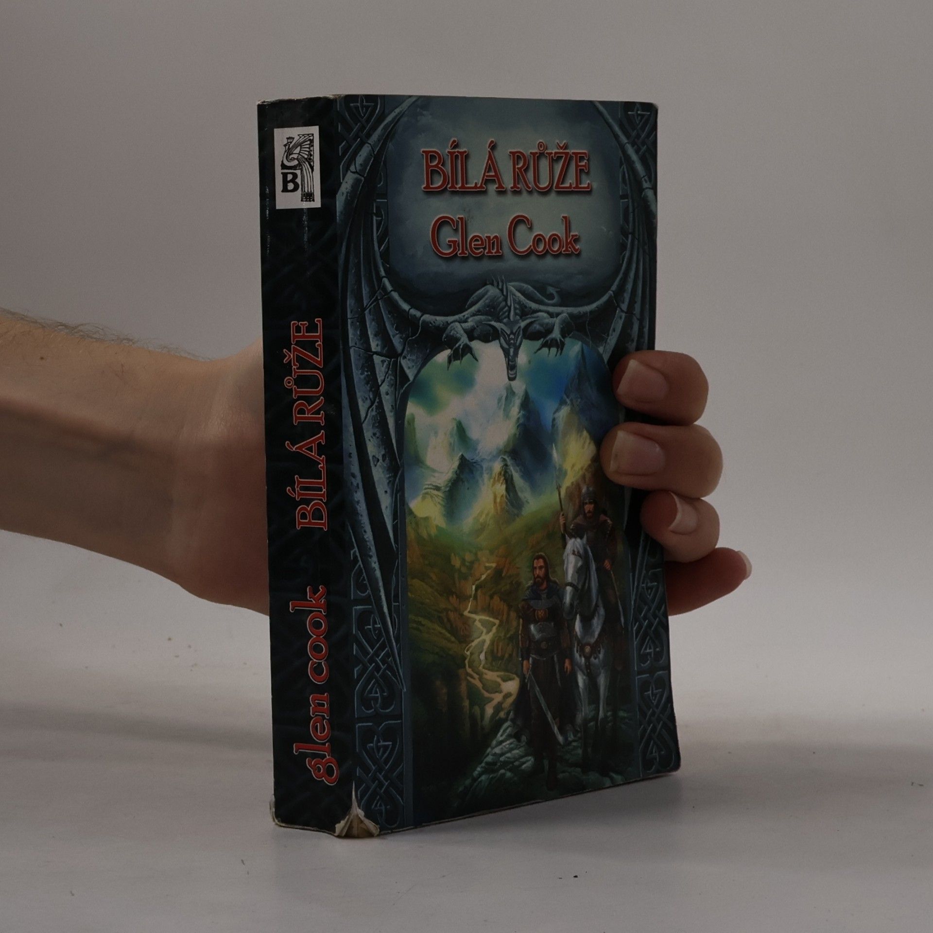 Glen Cook Bílá růže