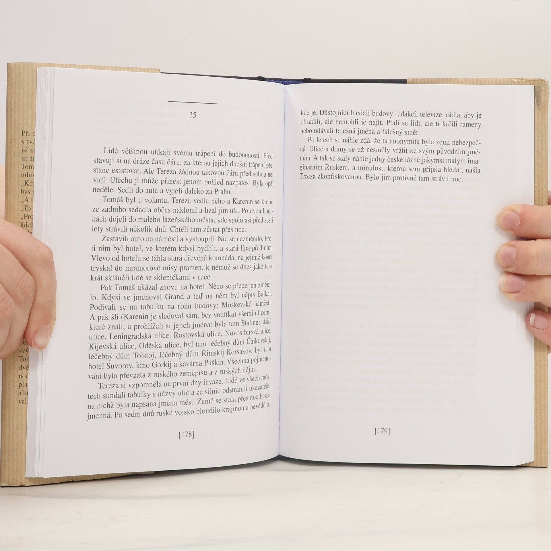 Milan Kundera Nesnesitelná lehkost bytí