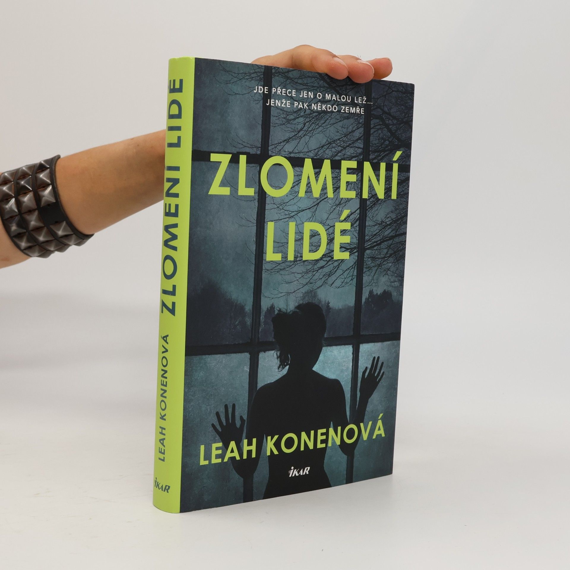 Leah Konen Zlomení lidé