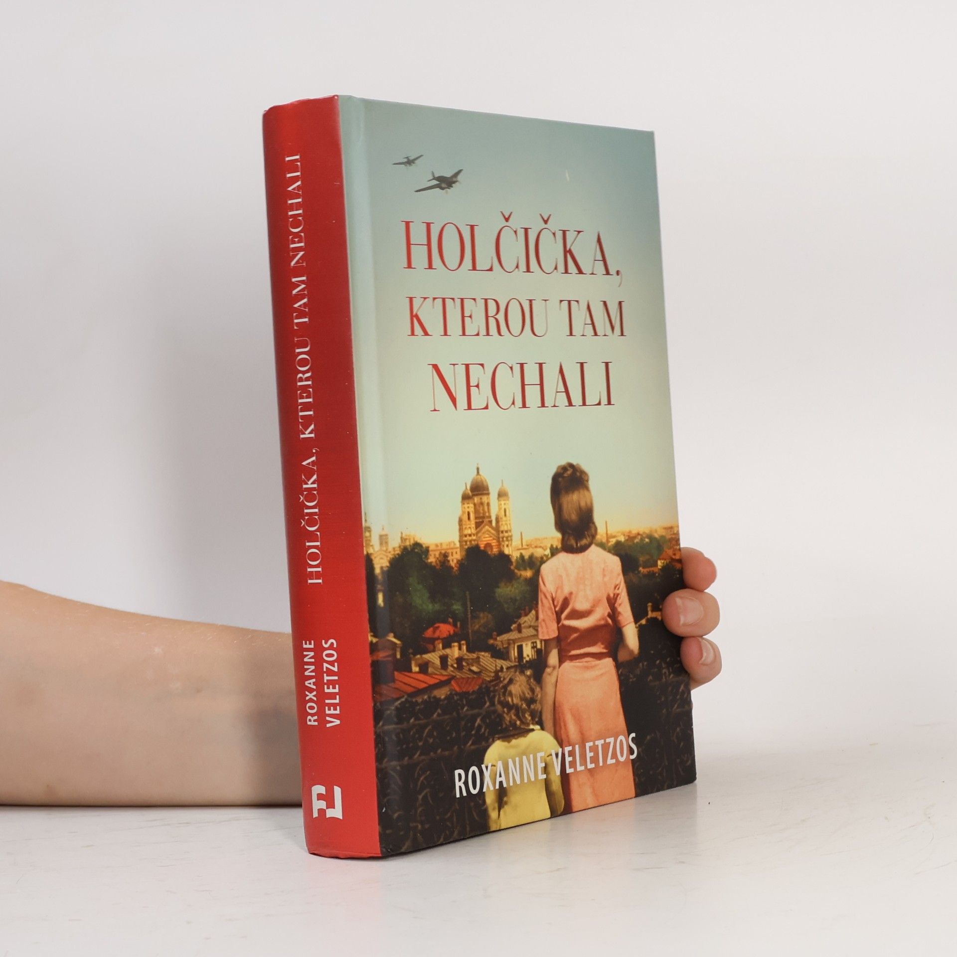 Roxanne Veletzos Holčička, kterou tam nechali