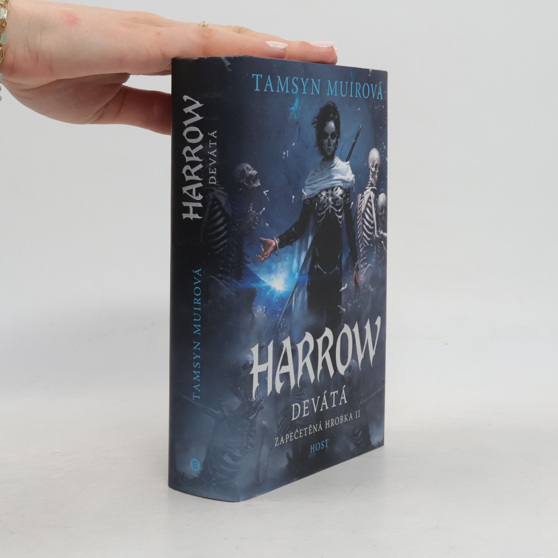 Tamsyn Muir Harrow Devátá