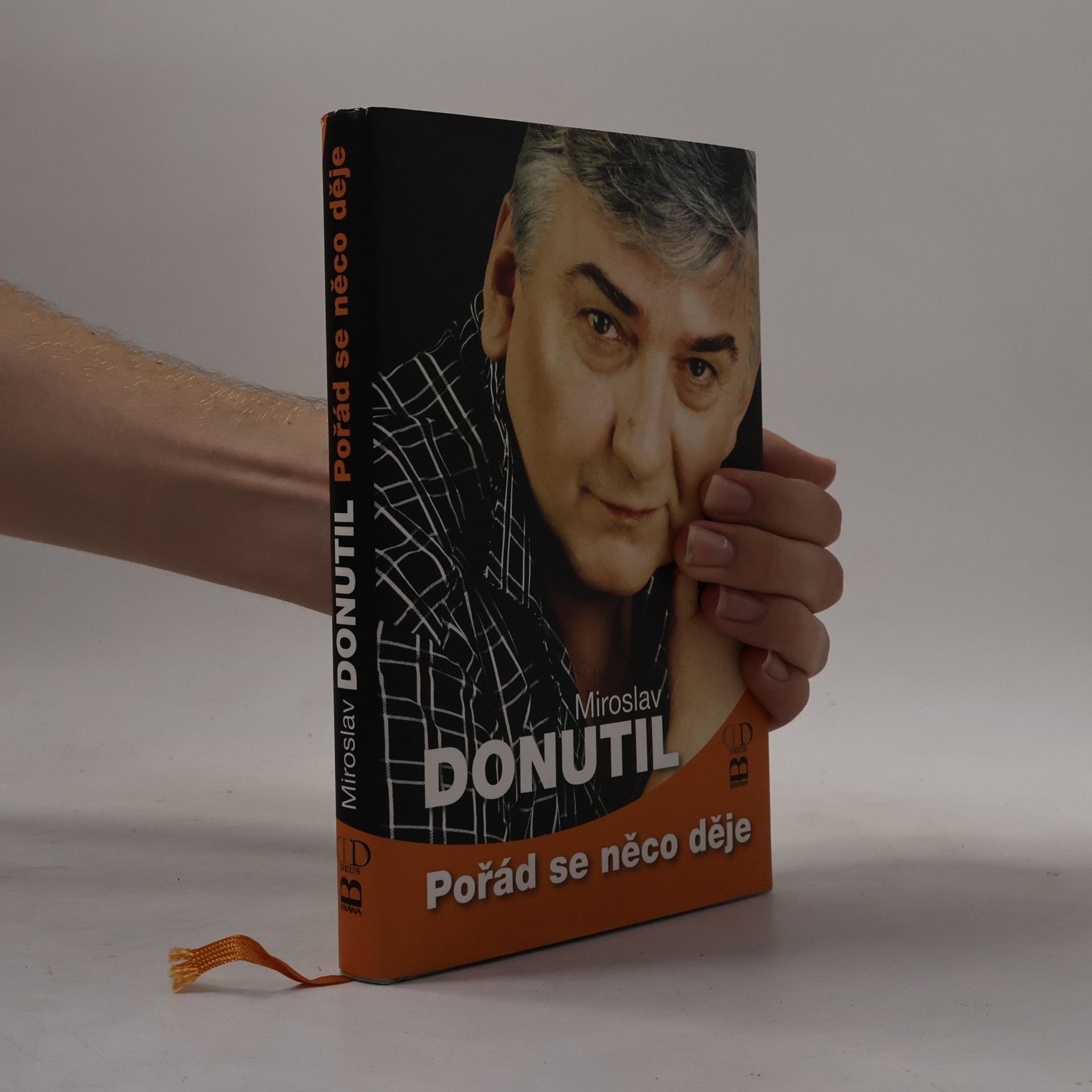 Miroslav Donutil Pořád se něco děje