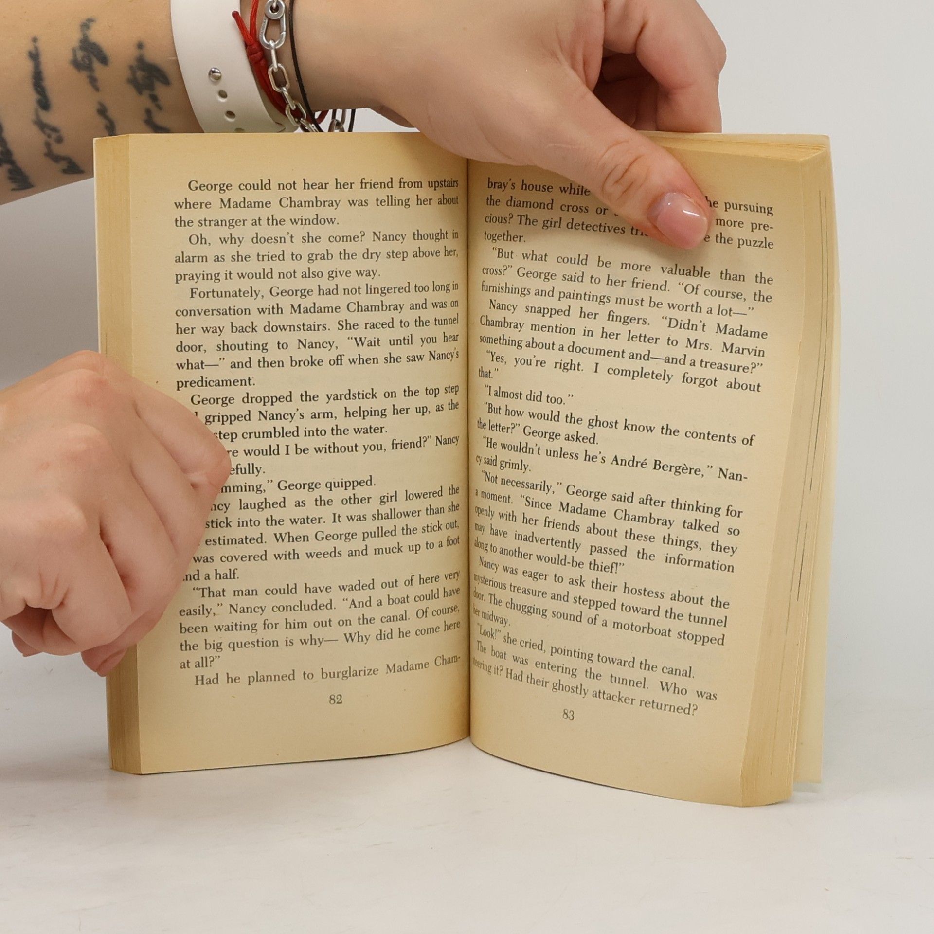 Carolyn Keene The Secret in the Old Lace