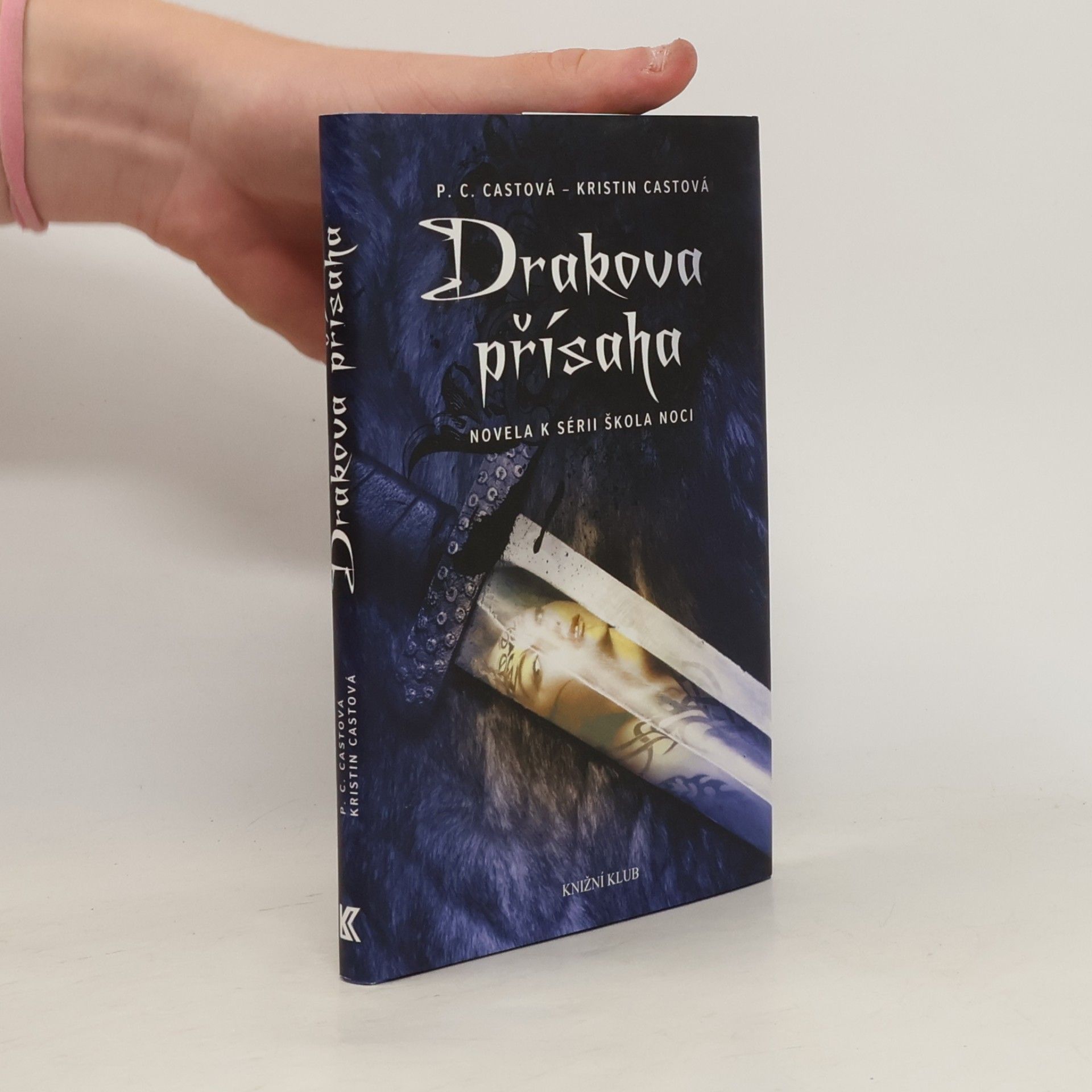 Phyllis Christine Cast Drakova přísaha. Škola noci 1