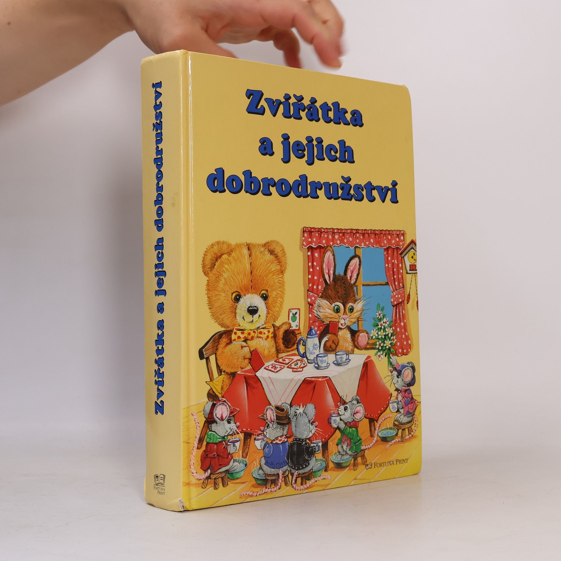 Autores varios Zvířátka a jejich dobrodružství