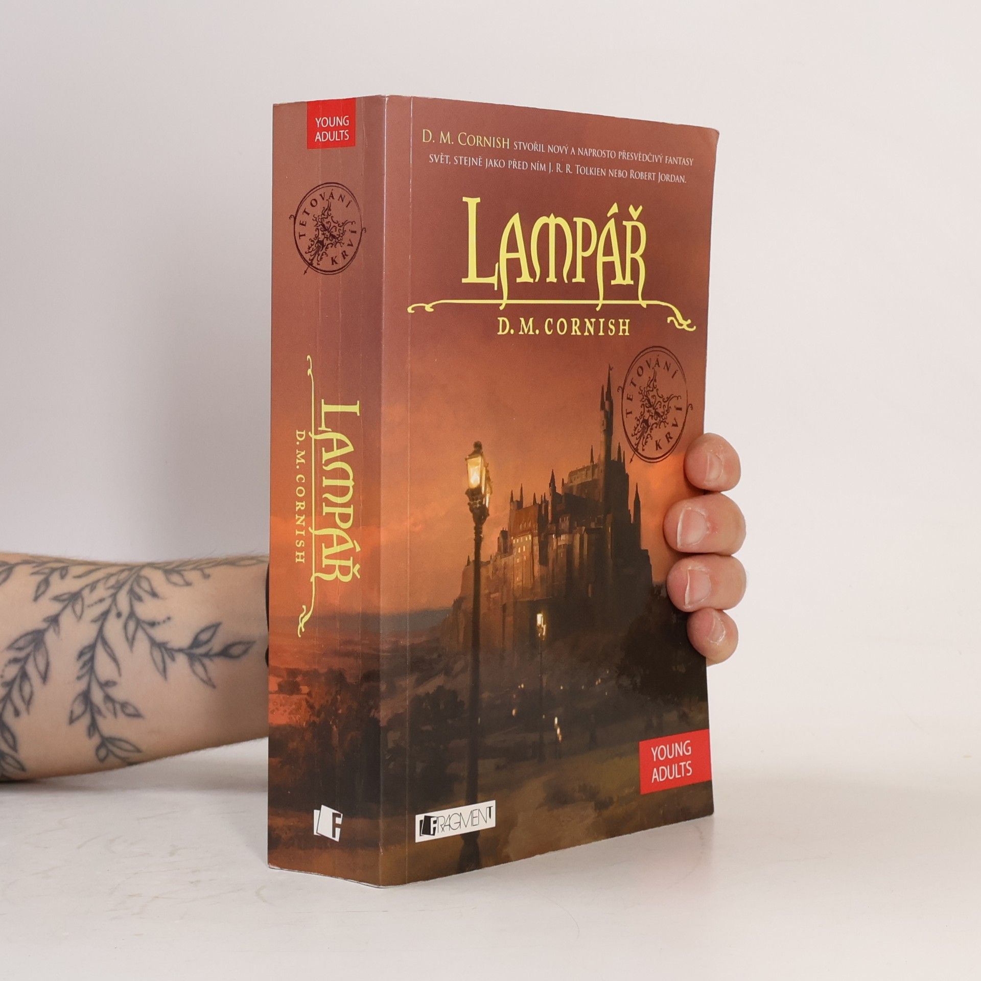 D. M. Cornish Lampář. Tetování krví 2