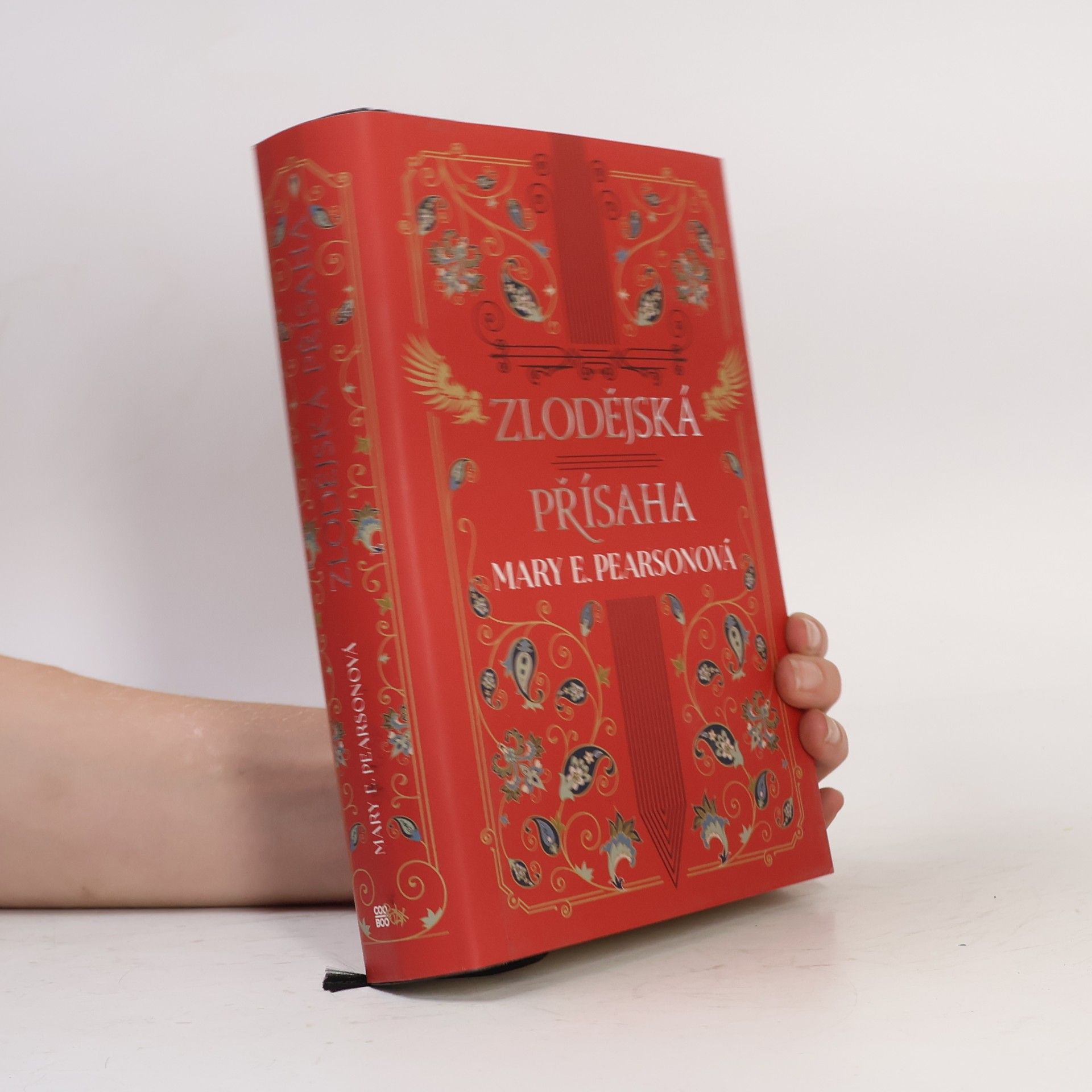 Mary E. Pearson Zlodějská přísaha