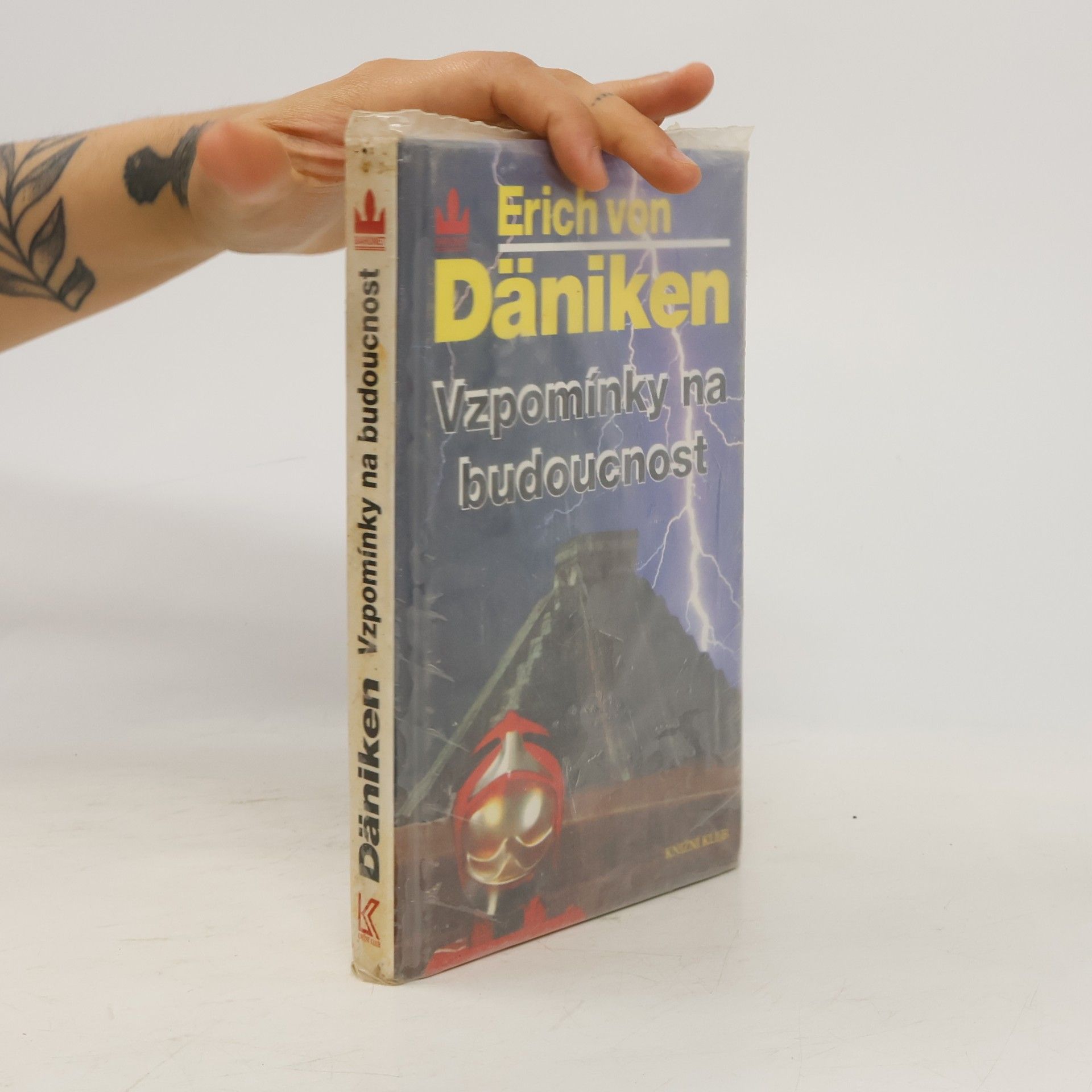 Erich von Däniken Vzpomínky na budoucnost