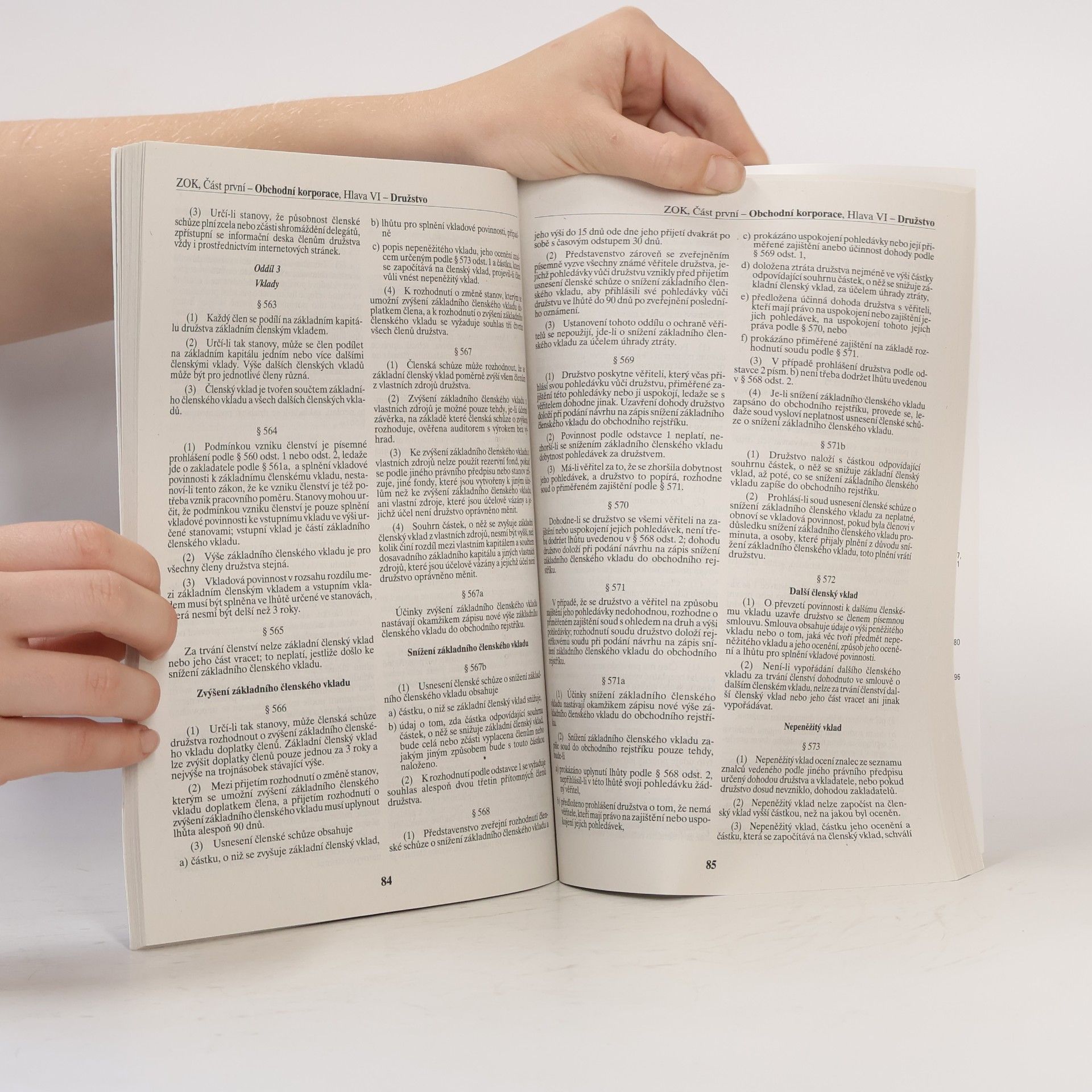 Autorenkollektiv ÚZ č. 1400 : Obchodní korporace