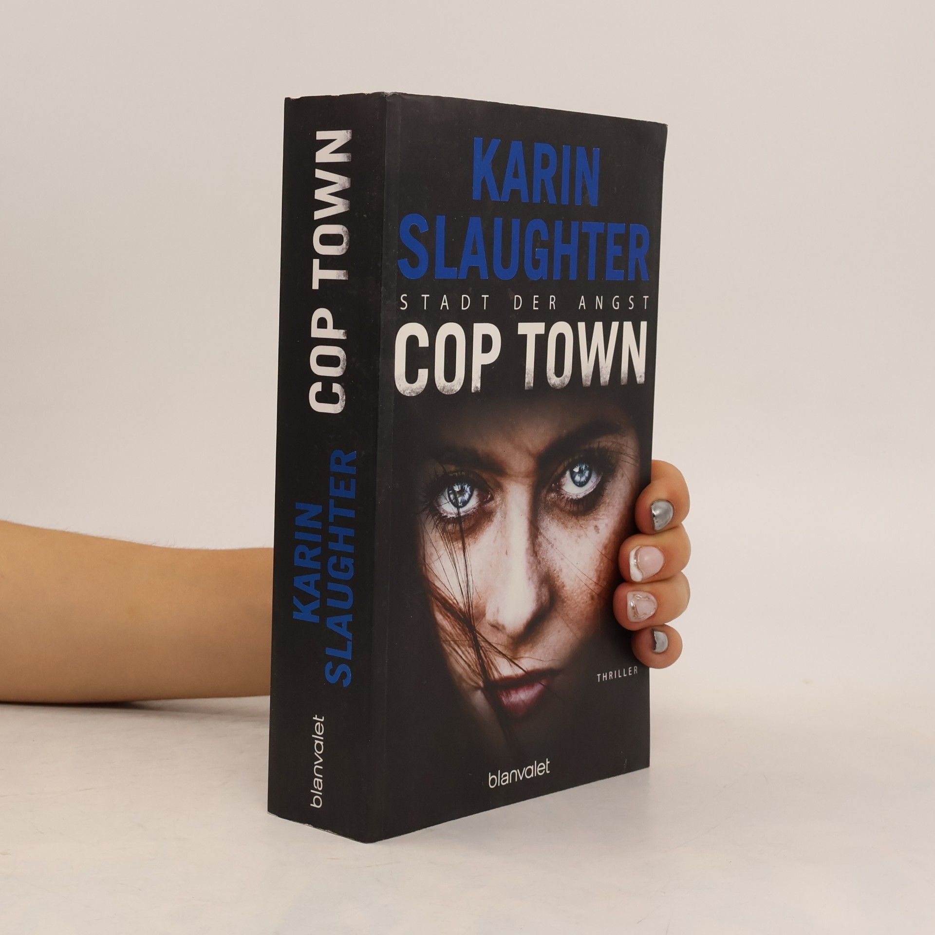 Karin Slaughter Cop Town
