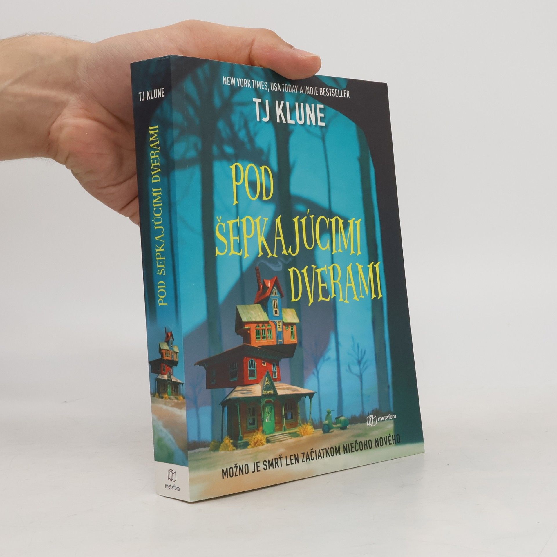 TJ Klune Pod šepkajúcimi dverami