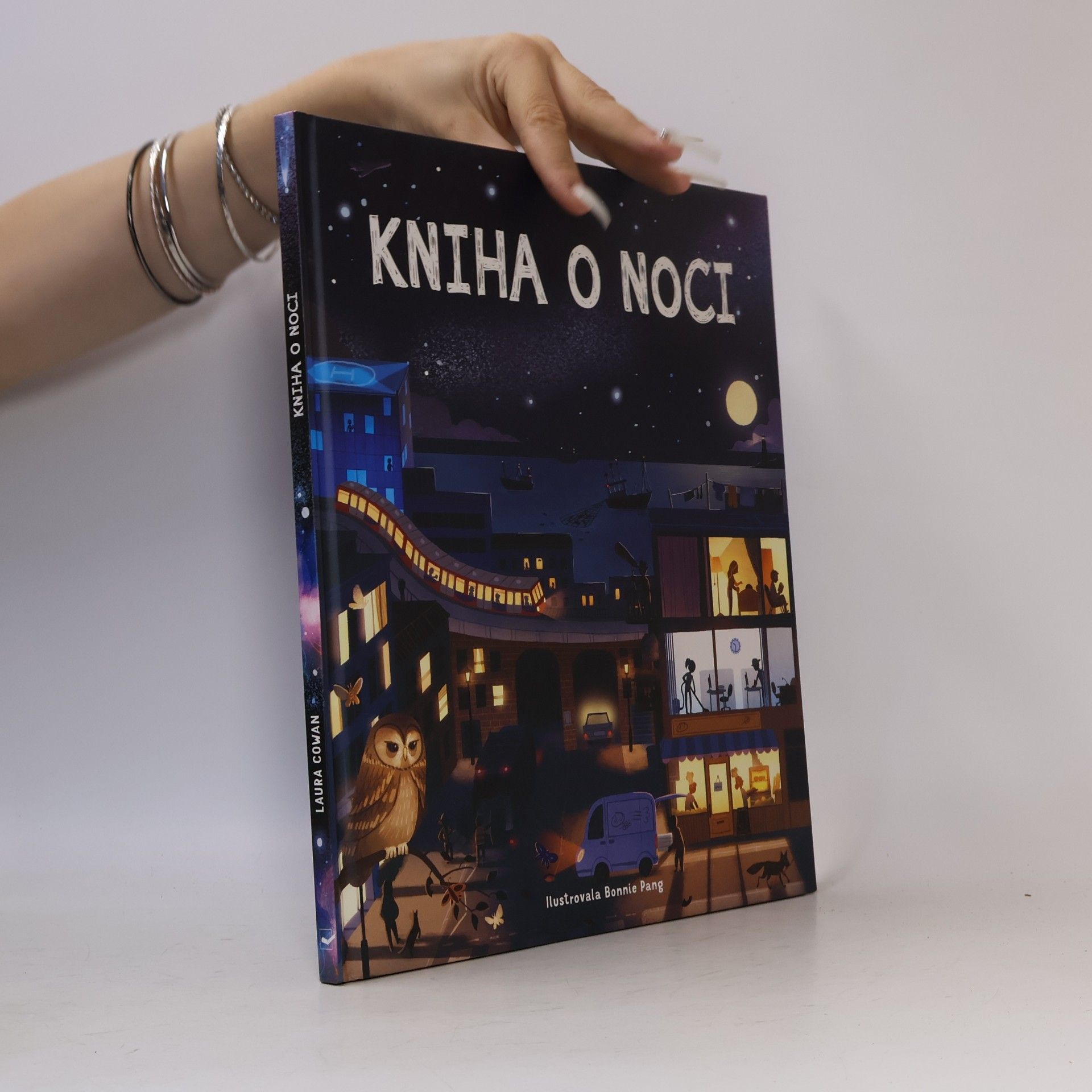 Bonnie Pang Kniha o noci