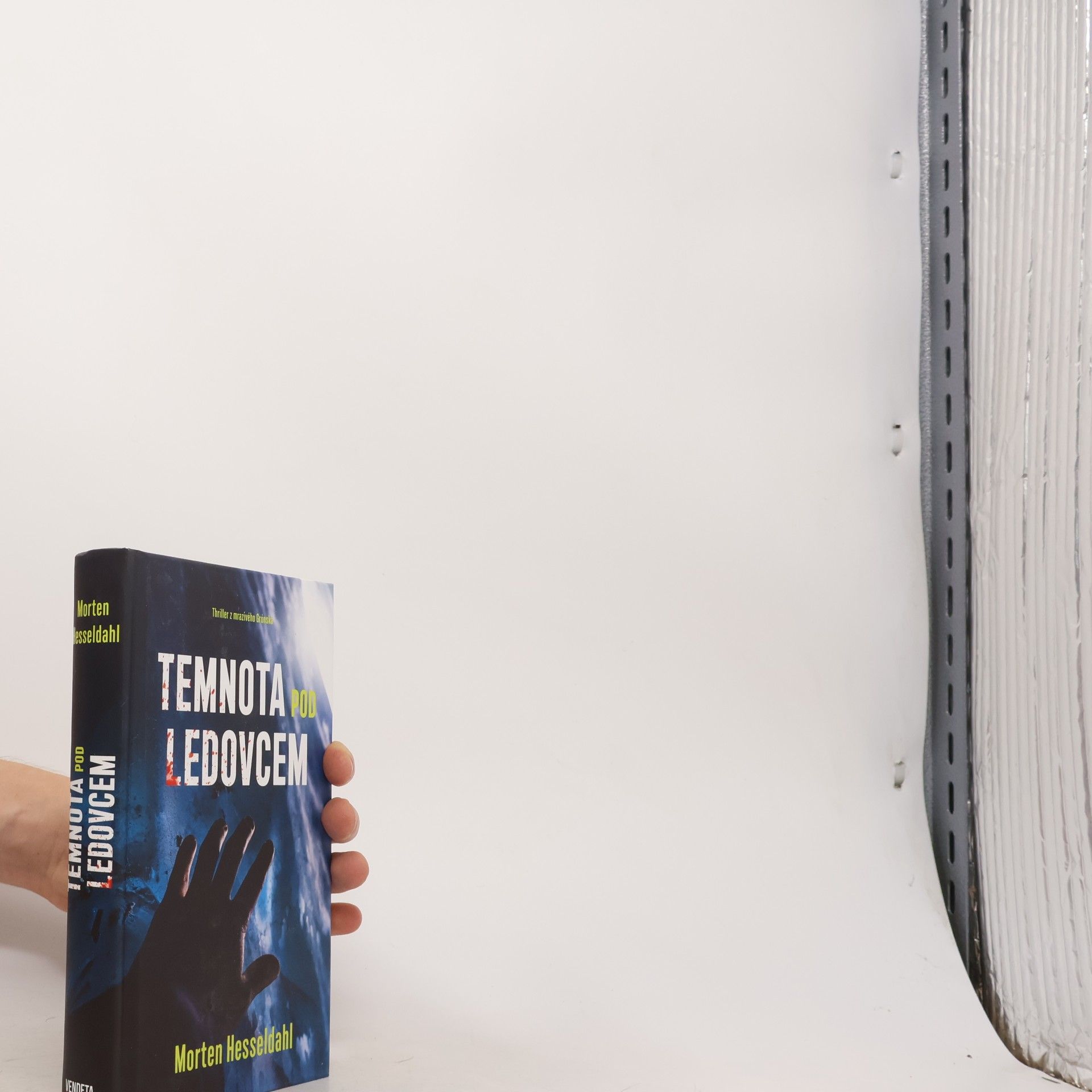 Morten Hesseldahl Temnota pod ledovcem