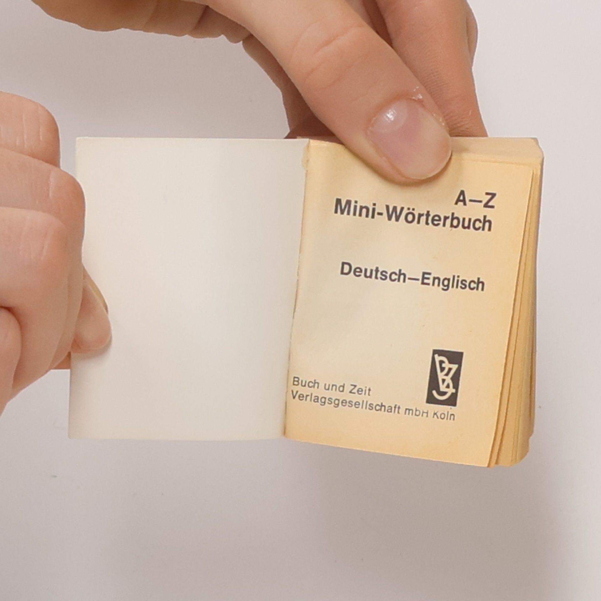 Various authors A-Z Mini-Wörterbuch. Deutsch-English