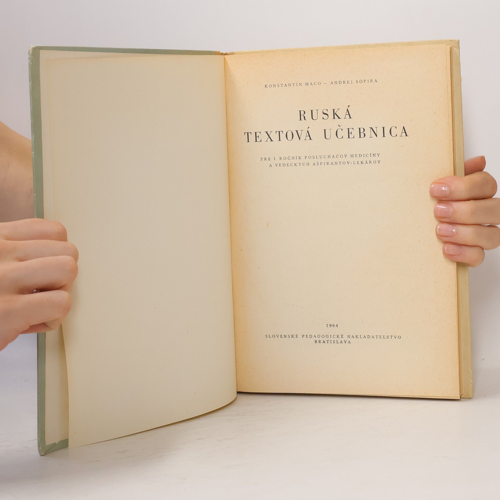 AA.VV. Ruská textová učebnica