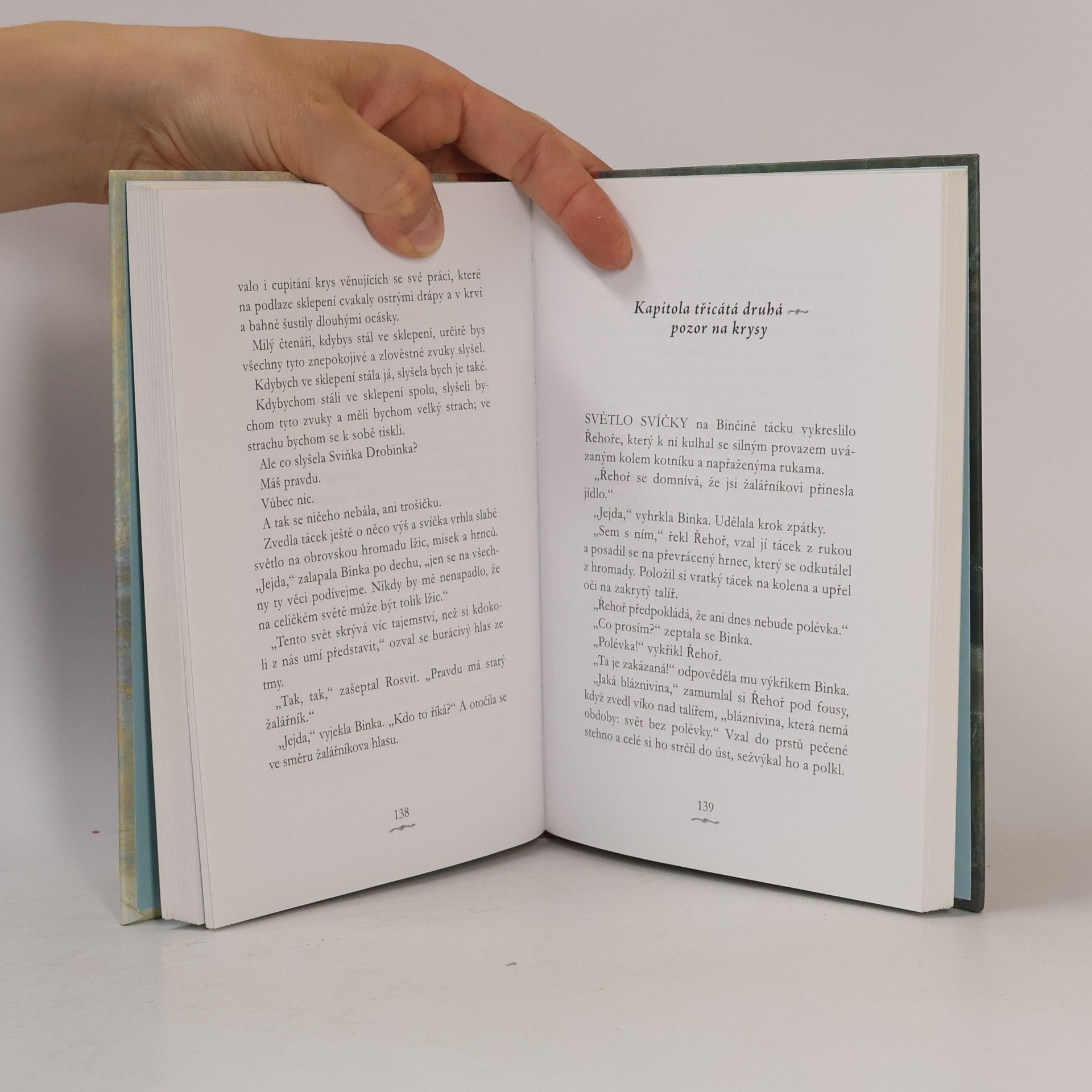 Kate DiCamillo Příběh o Zoufálkovi, aneb, Vyprávění o myšákovi, princezně, troše polévky a špulce niti