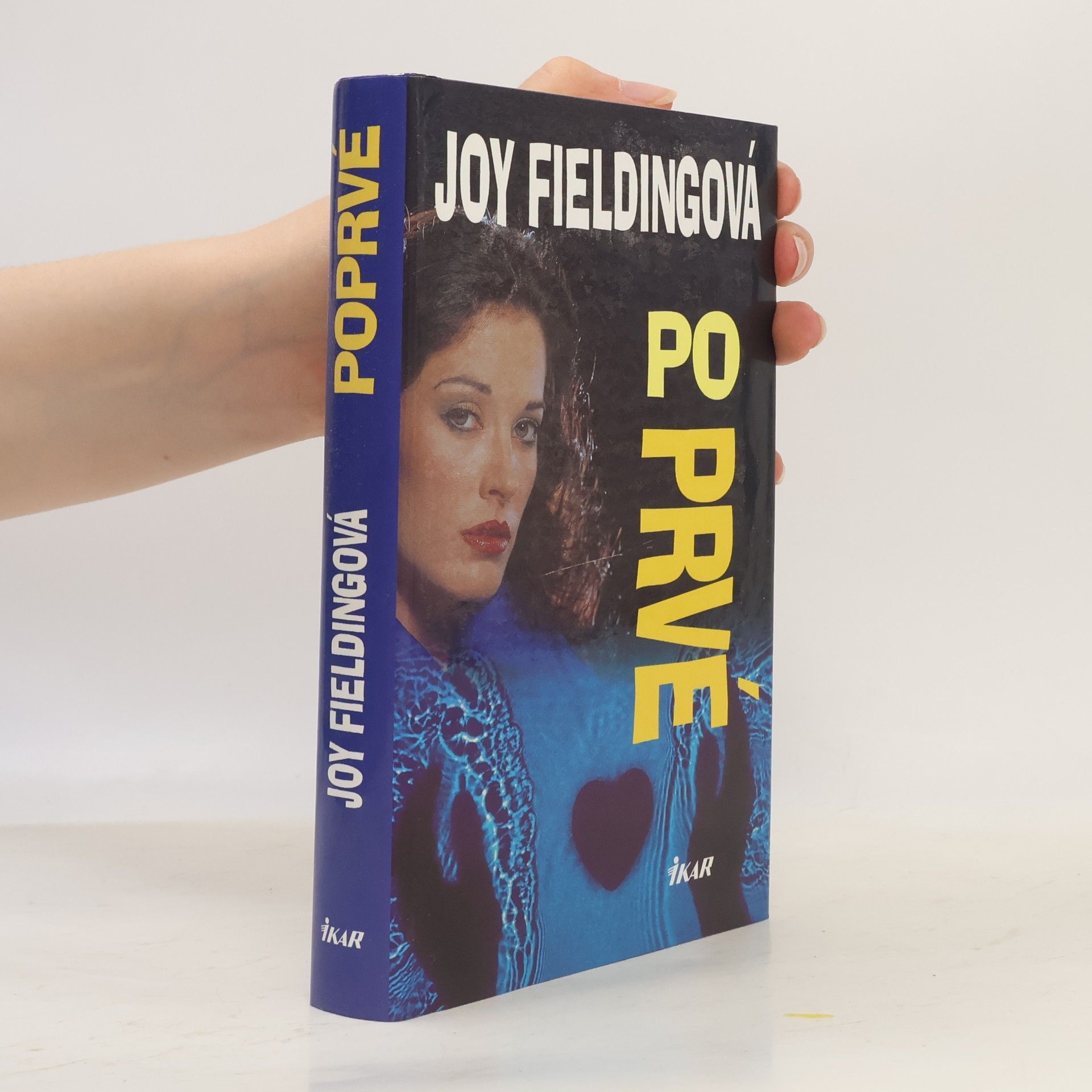 Joy Fielding Poprvé