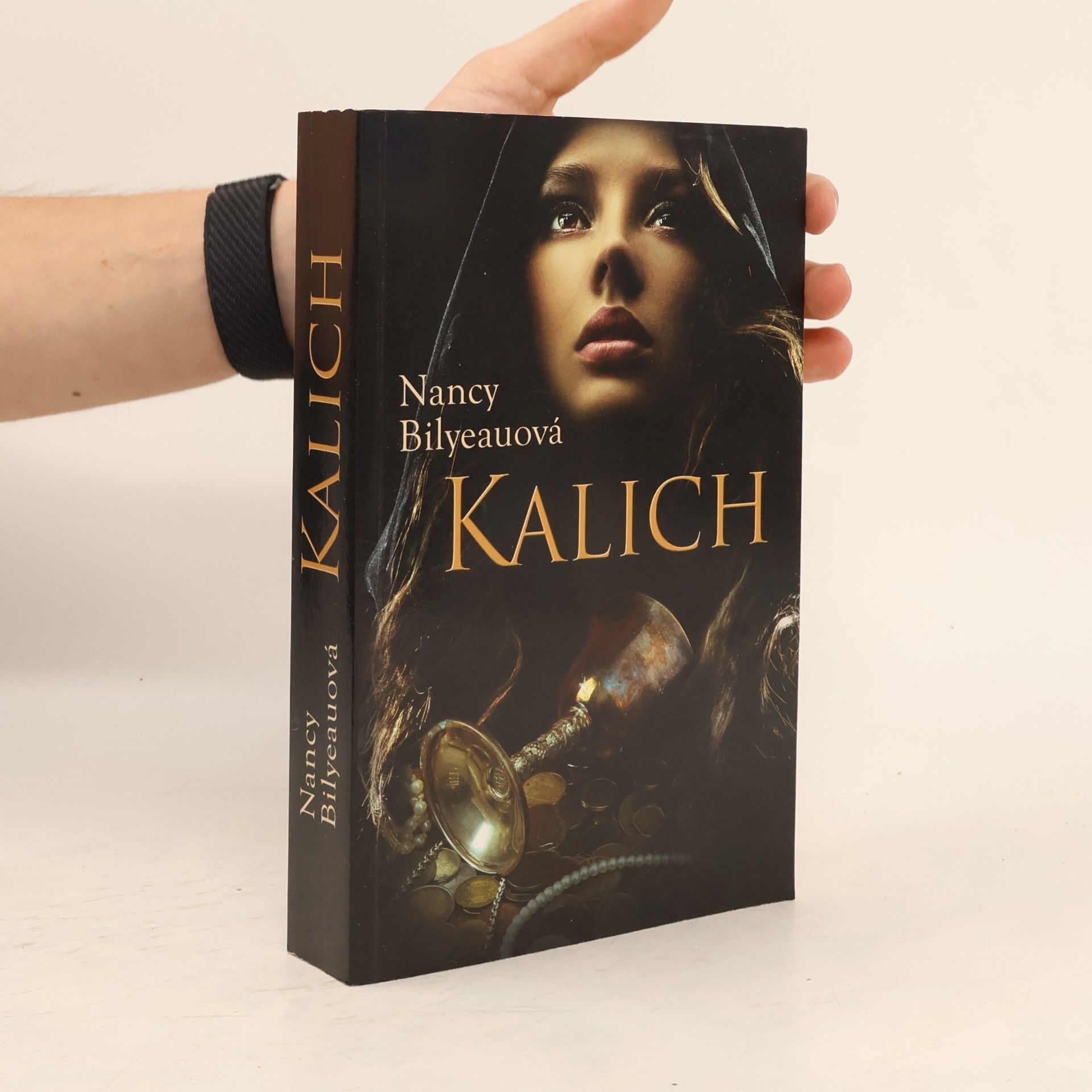 Nancy Bilyeau Kalich