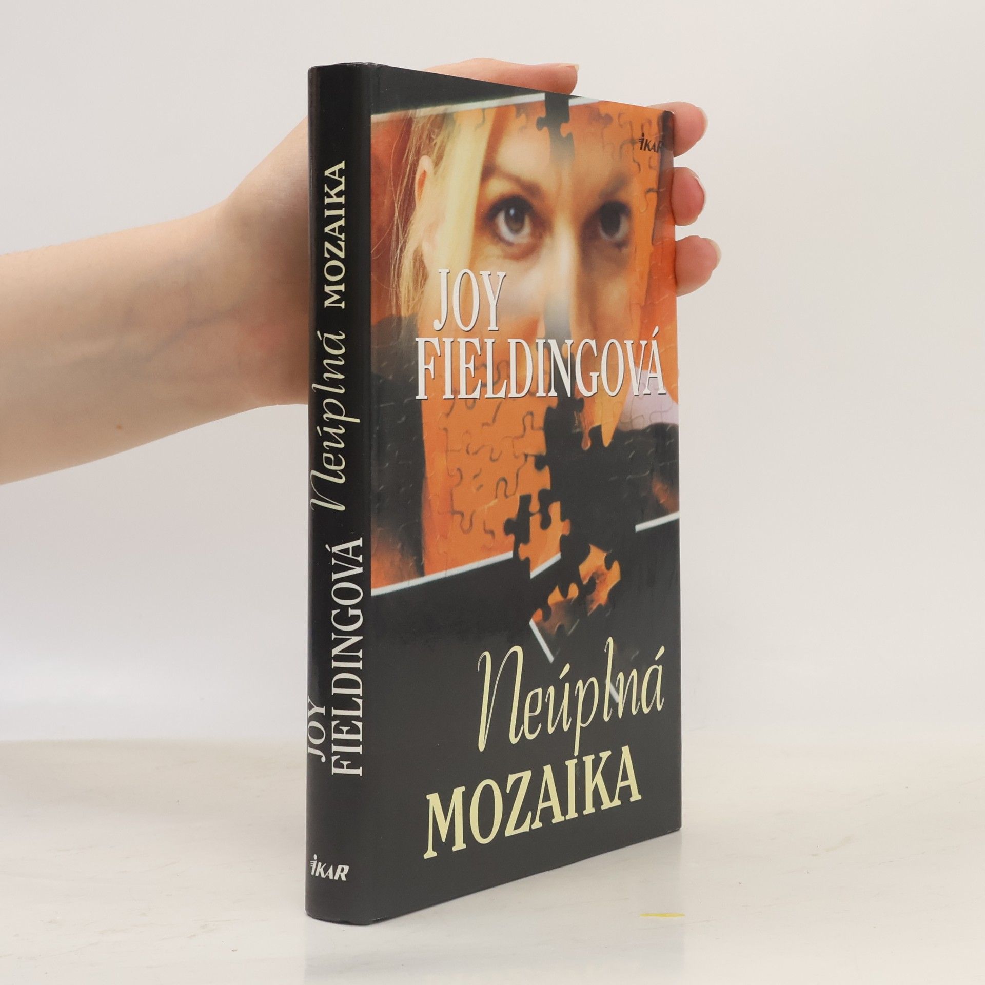 Joy Fielding Neúplná mozaika