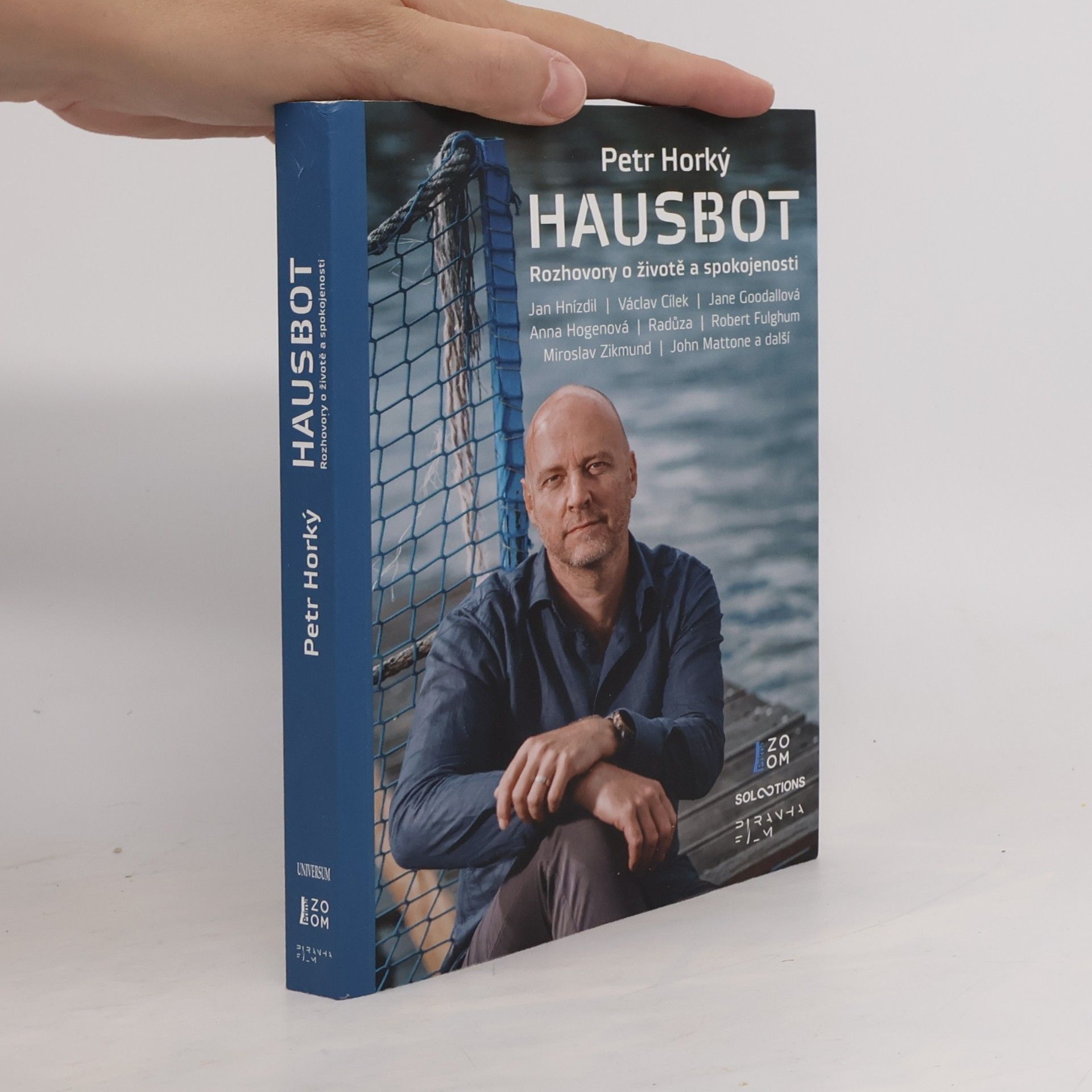 Hausbot : rozhovory o životě a spokojenosti