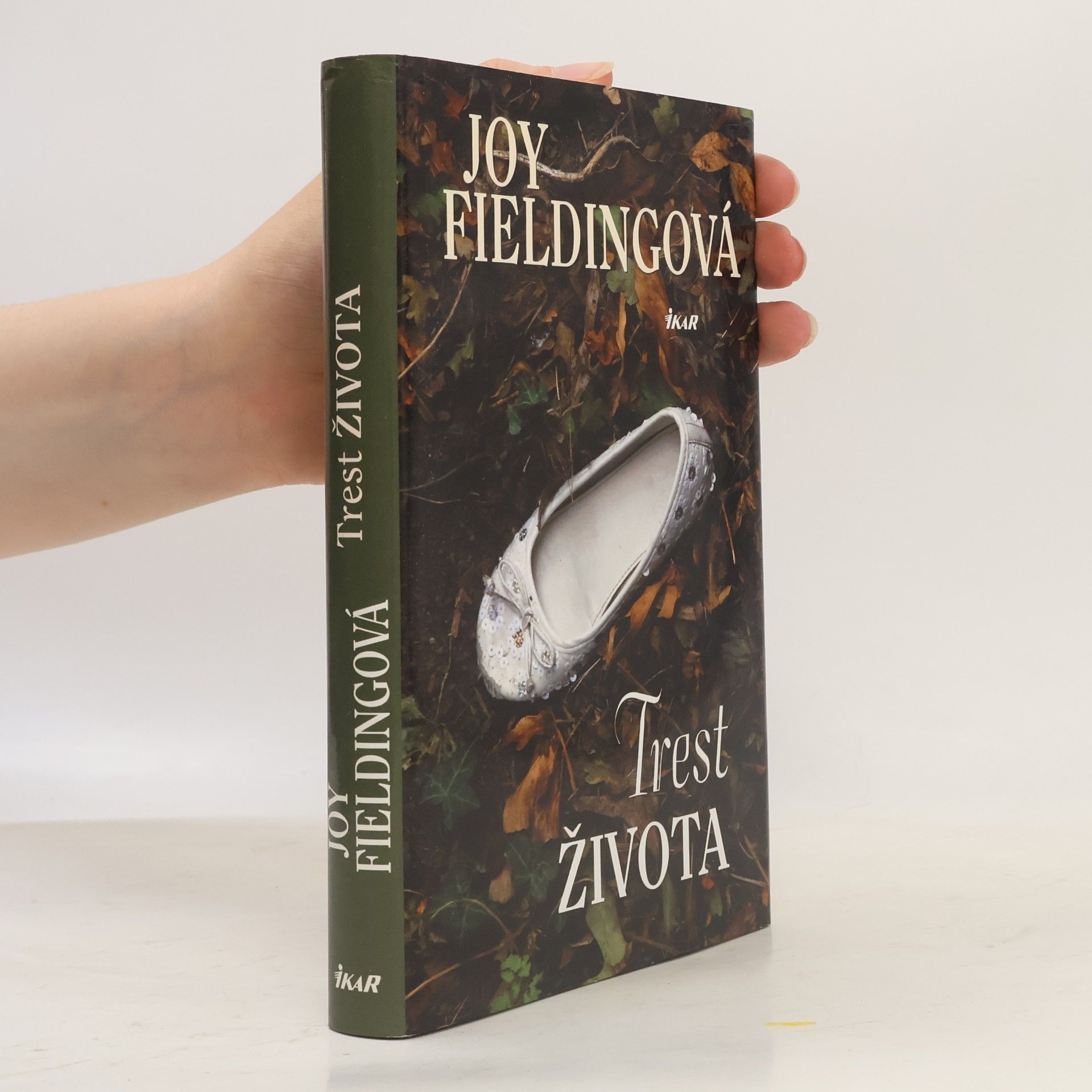 Joy Fielding Trest života