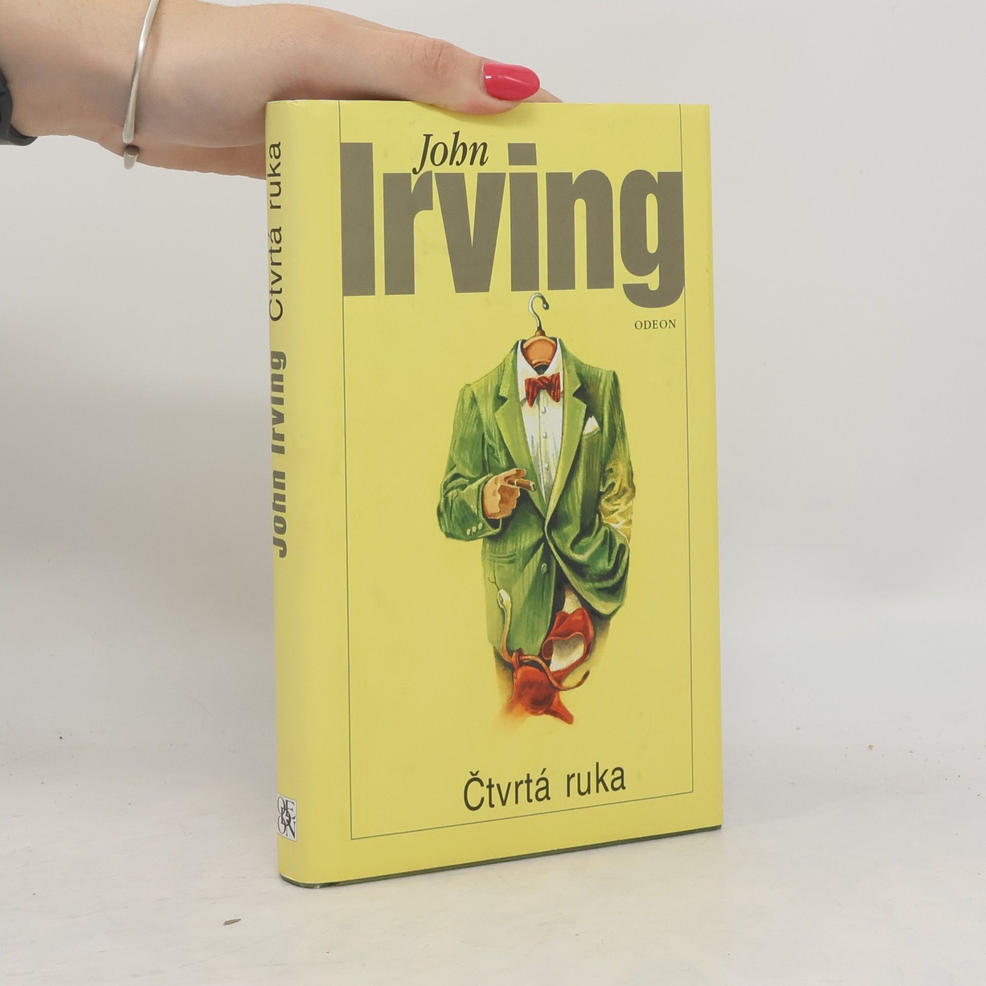 John Irving Čtvrtá ruka