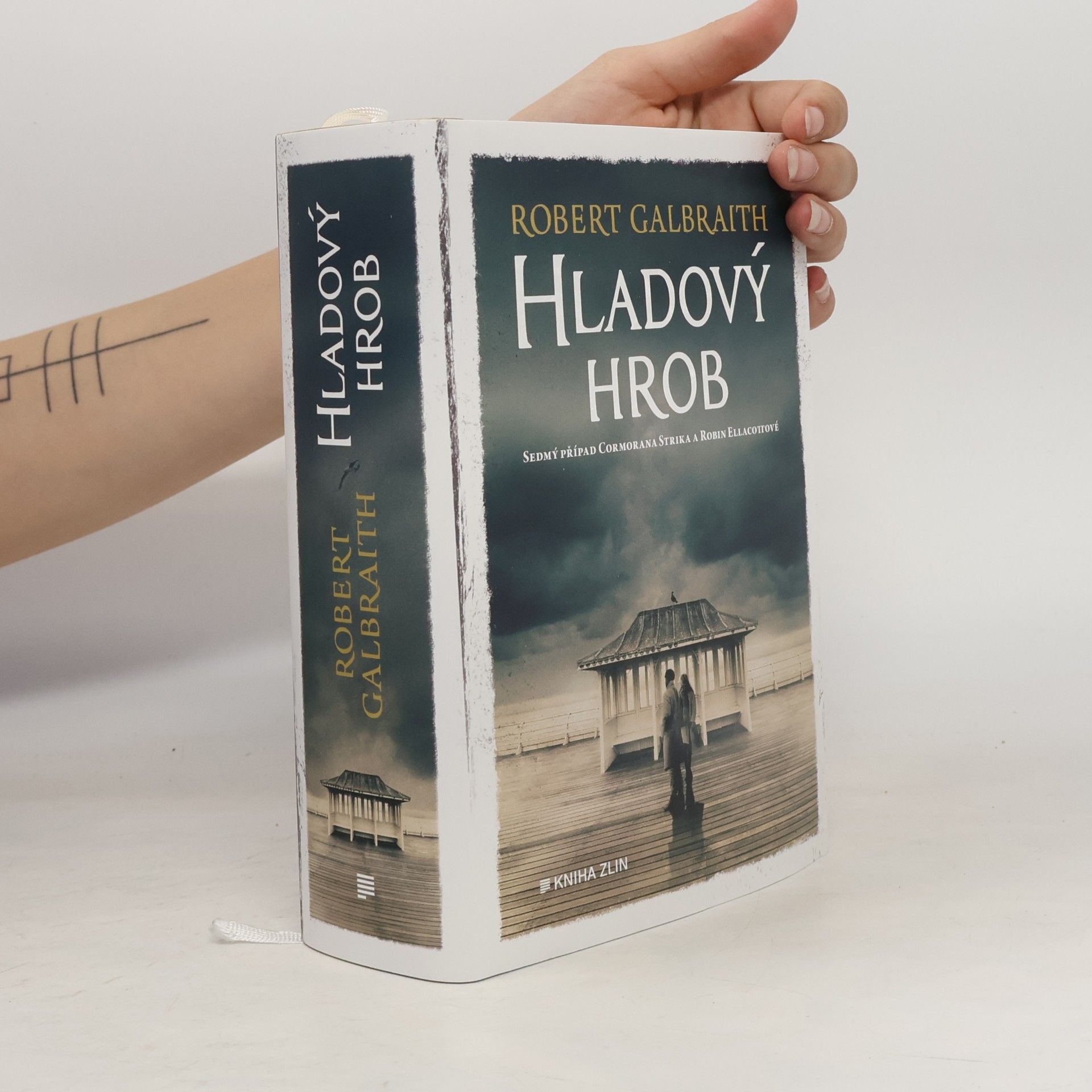 Joanne K. Rowlingová Hladový hrob