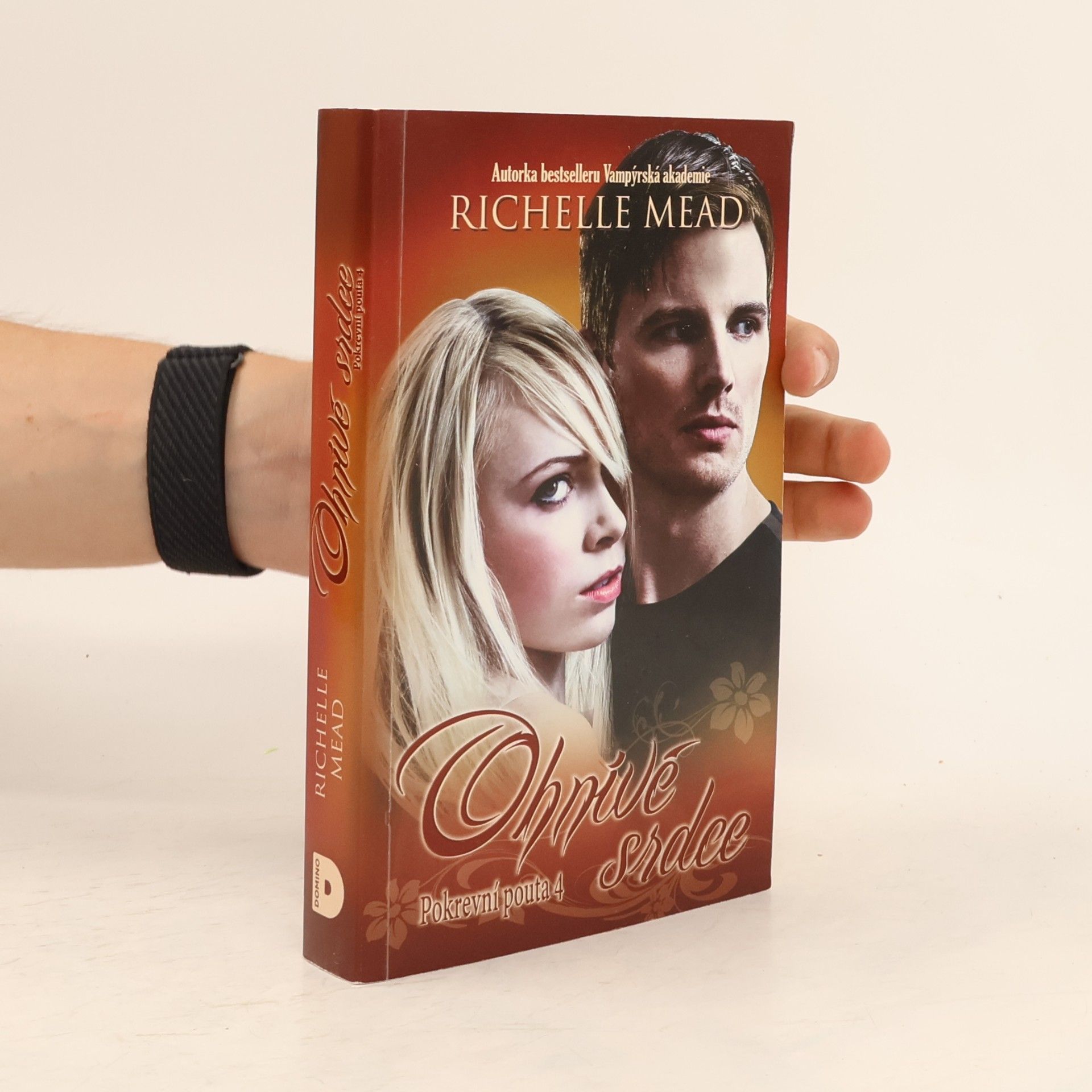 Richelle Mead Pokrevní pouta 4. Ohnivé srdce